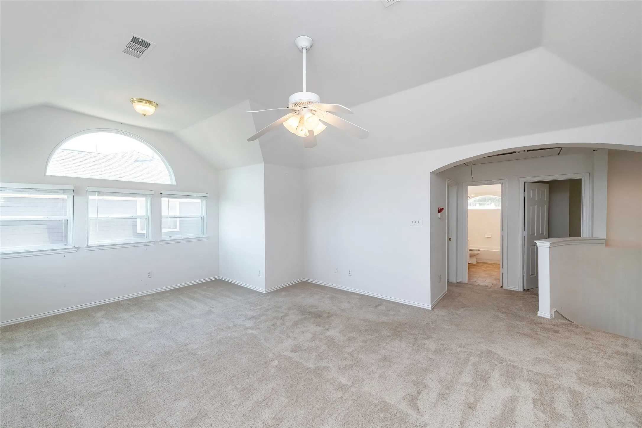 Single Family Residence For Rent in Denton County , 2318 Balleybrooke Drive, Lewisville, Texas 75077, 3 Bedrooms, 3 Bathrooms, Garage spaces, 2,699 Sqft, built in 2000, Price $2,950, mls#21286729, Real Estate Agent in Lewisville, Homes For Rent in Denton county, Homes For Rent in Lewisville, Realtor in Lewisville Texas, Real Estate Brokerage Independent Realty Texas, Luminita Cordes Realtor