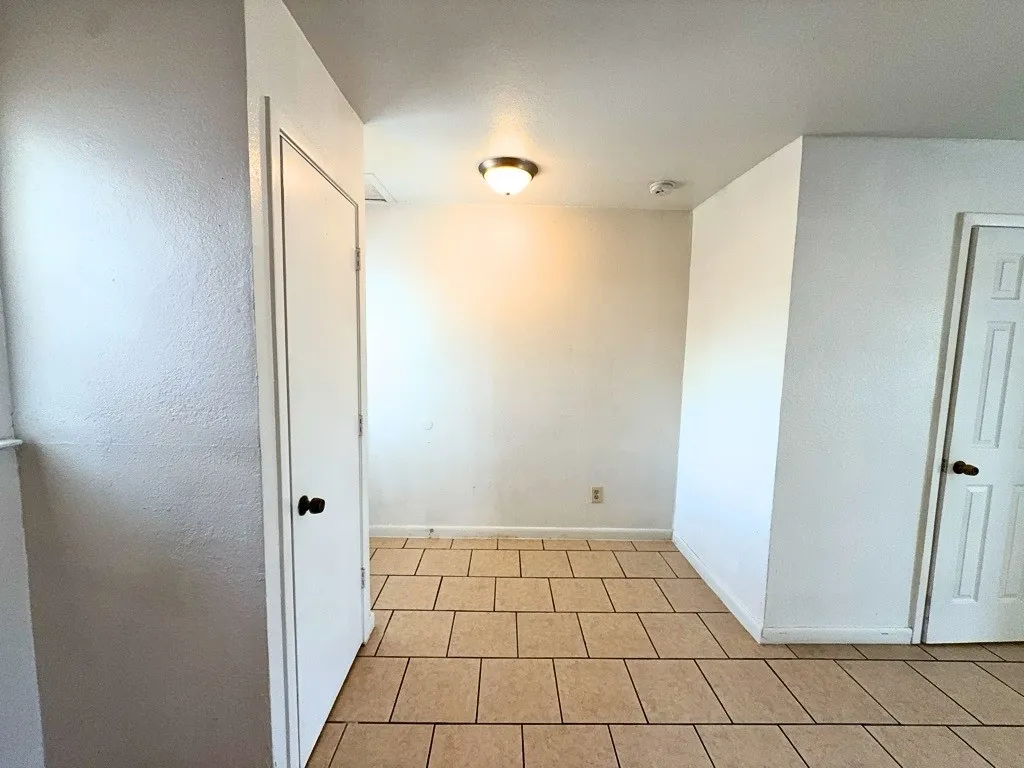 Apartment For Rent in Collin County , 807 W Walnut Street C4, Celina, Texas 75009, 2 Bedroom, 2 Bathroom, Garage spaces, 887 Sqft, built in 1985, mls#21286730, Real Estate Agent in Celina, Homes For Rent in Collin county, Homes For Rent in Celina, Realtor in Celina Texas, Real Estate Brokerage Independent Realty Texas, Luminita Cordes Realtor