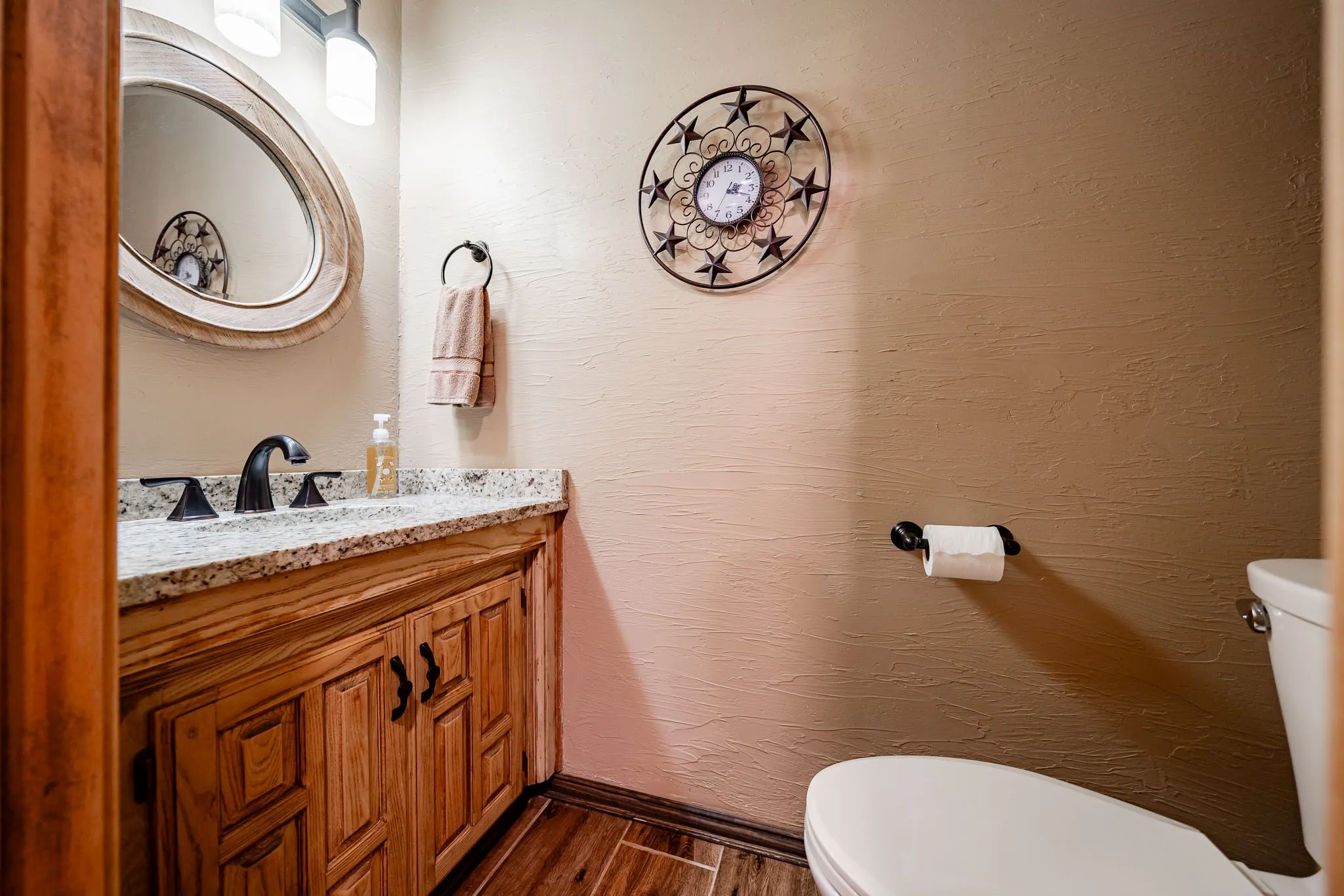 Single Family Residence For Sale in Jones County , 4946 County Road 410, Hawley, Texas 79525, 3 Bedrooms, 3 Bathrooms, 2 Garage spaces, 2,792 Sqft, built in 1984, Price $899,000, mls#21286747, Real Estate Agent in Hawley, Homes For Sale in Jones county, Homes For Sale in Hawley, Realtor in Hawley Texas, Real Estate Brokerage Independent Realty Texas, Luminita Cordes Realtor