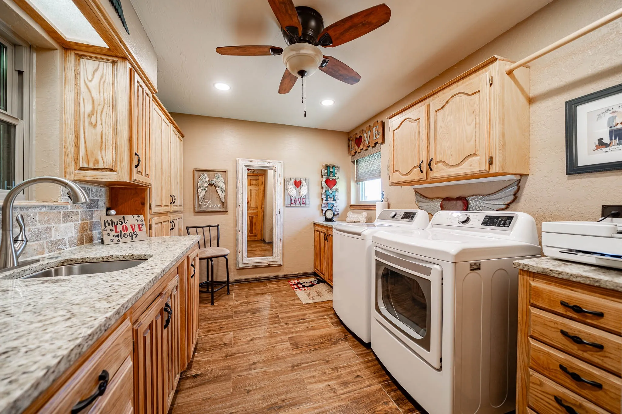 Single Family Residence For Sale in Jones County , 4946 County Road 410, Hawley, Texas 79525, 3 Bedrooms, 3 Bathrooms, 2 Garage spaces, 2,792 Sqft, built in 1984, Price $899,000, mls#21286747, Real Estate Agent in Hawley, Homes For Sale in Jones county, Homes For Sale in Hawley, Realtor in Hawley Texas, Real Estate Brokerage Independent Realty Texas, Luminita Cordes Realtor