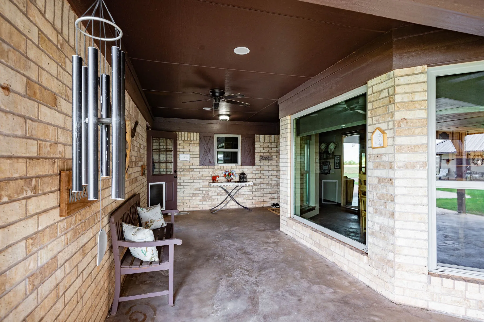 Single Family Residence For Sale in Jones County , 4946 County Road 410, Hawley, Texas 79525, 3 Bedrooms, 3 Bathrooms, 2 Garage spaces, 2,792 Sqft, built in 1984, Price $899,000, mls#21286747, Real Estate Agent in Hawley, Homes For Sale in Jones county, Homes For Sale in Hawley, Realtor in Hawley Texas, Real Estate Brokerage Independent Realty Texas, Luminita Cordes Realtor