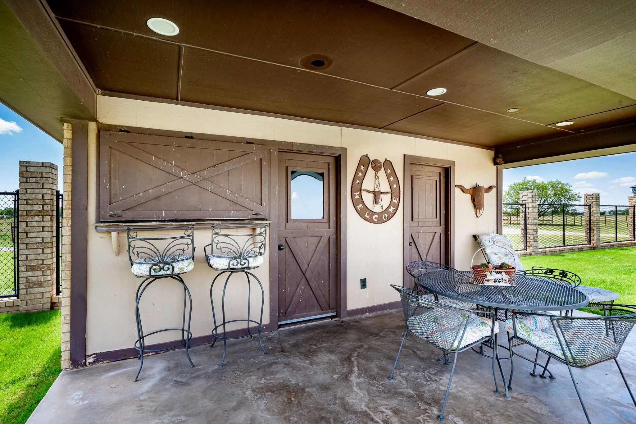 Single Family Residence For Sale in Jones County , 4946 County Road 410, Hawley, Texas 79525, 3 Bedrooms, 3 Bathrooms, 2 Garage spaces, 2,792 Sqft, built in 1984, Price $899,000, mls#21286747, Real Estate Agent in Hawley, Homes For Sale in Jones county, Homes For Sale in Hawley, Realtor in Hawley Texas, Real Estate Brokerage Independent Realty Texas, Luminita Cordes Realtor