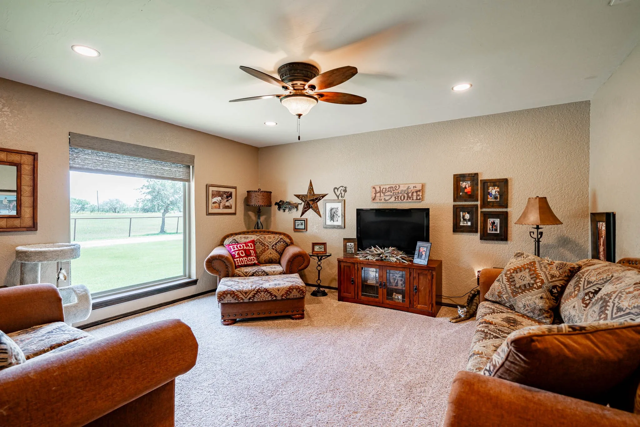 Single Family Residence For Sale in Jones County , 4946 County Road 410, Hawley, Texas 79525, 3 Bedrooms, 3 Bathrooms, 2 Garage spaces, 2,792 Sqft, built in 1984, Price $899,000, mls#21286747, Real Estate Agent in Hawley, Homes For Sale in Jones county, Homes For Sale in Hawley, Realtor in Hawley Texas, Real Estate Brokerage Independent Realty Texas, Luminita Cordes Realtor