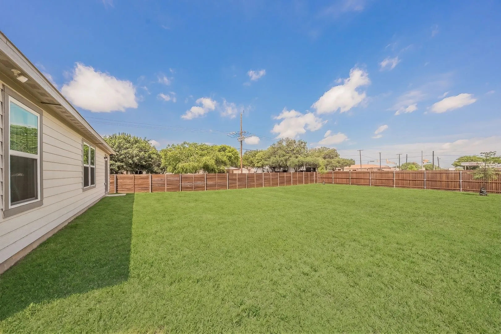 Single Family Residence For Sale in Johnson County , 440 Rose Avenue, Cleburne, Texas 76033, 3 Bedroom, 2 Bathroom, 2 Garage spaces, 1,600 Sqft, built in 2024, mls#21286743, Real Estate Agent in Cleburne, Homes For Sale in Johnson county, Homes For Sale in Cleburne, Realtor in Cleburne Texas, Real Estate Brokerage Independent Realty Texas, Luminita Cordes Realtor