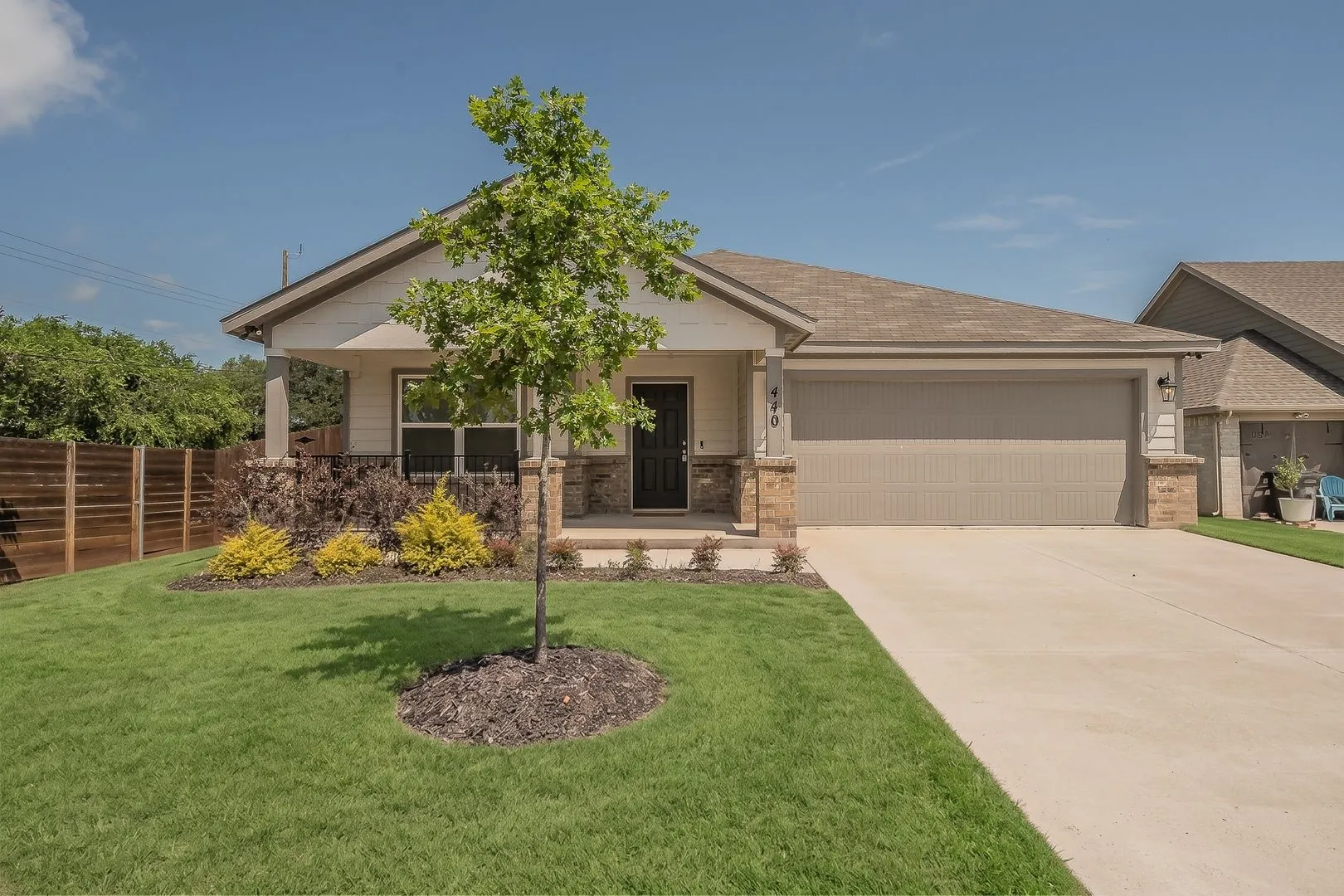 Single Family Residence For Sale in Johnson County , 440 Rose Avenue, Cleburne, Texas 76033, 3 Bedroom, 2 Bathroom, 2 Garage spaces, 1,600 Sqft, built in 2024, mls#21286743, Real Estate Agent in Cleburne, Homes For Sale in Johnson county, Homes For Sale in Cleburne, Realtor in Cleburne Texas, Real Estate Brokerage Independent Realty Texas, Luminita Cordes Realtor