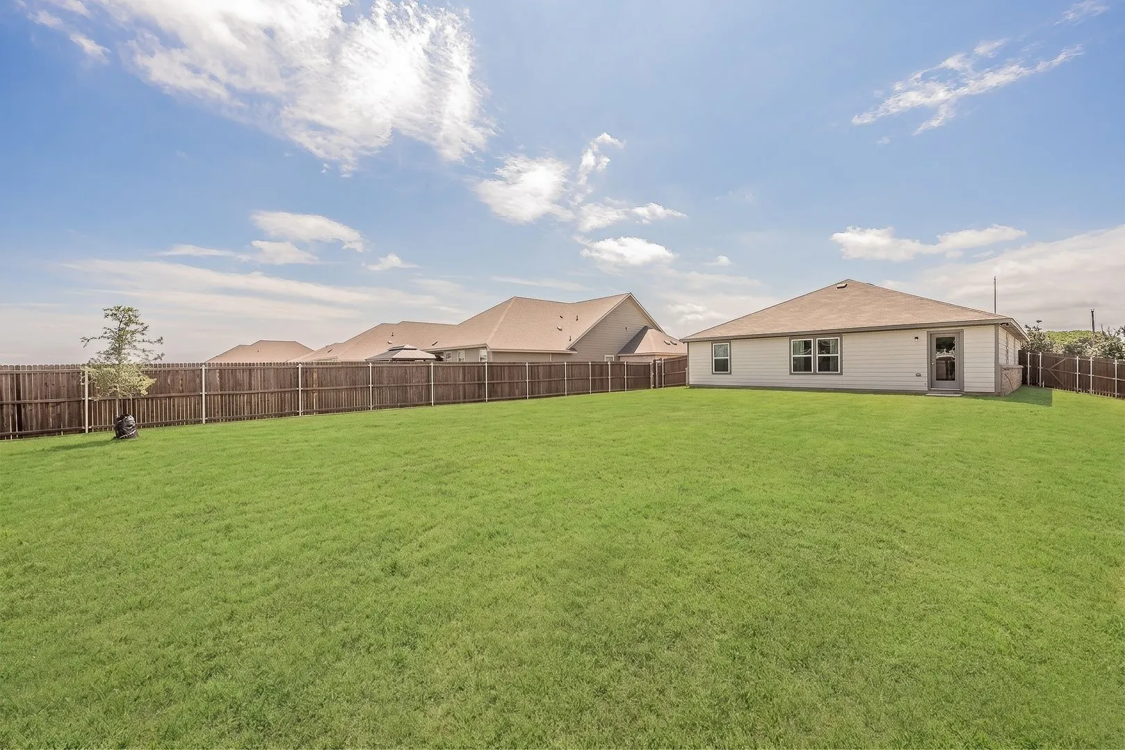 Single Family Residence For Sale in Johnson County , 440 Rose Avenue, Cleburne, Texas 76033, 3 Bedroom, 2 Bathroom, 2 Garage spaces, 1,600 Sqft, built in 2024, mls#21286743, Real Estate Agent in Cleburne, Homes For Sale in Johnson county, Homes For Sale in Cleburne, Realtor in Cleburne Texas, Real Estate Brokerage Independent Realty Texas, Luminita Cordes Realtor
