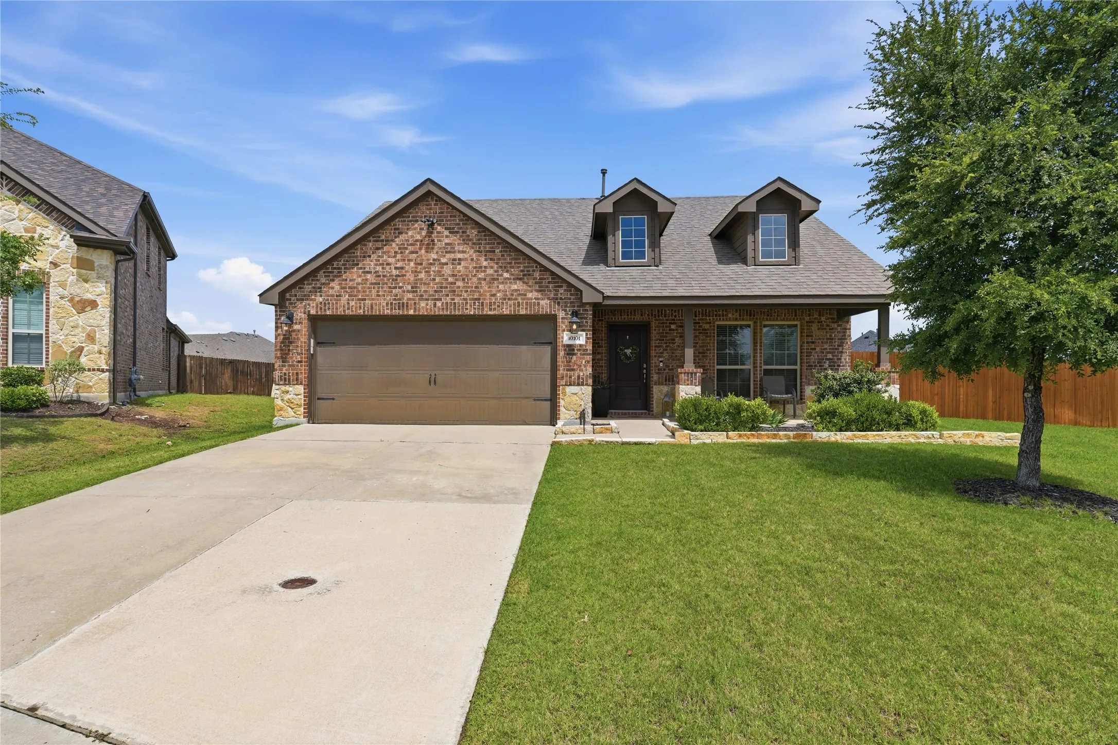 Single Family Residence For Sale in Denton County , 10101 Travis Road, Little Elm, Texas 75068, 4 Bedroom, 2 Bathroom, 2 Garage spaces, 2,063 Sqft, built in 2018, mls#21286750, Real Estate Agent in Little Elm, Homes For Sale in Denton county, Homes For Sale in Little Elm, Realtor in Little Elm Texas, Real Estate Brokerage Independent Realty Texas, Luminita Cordes Realtor