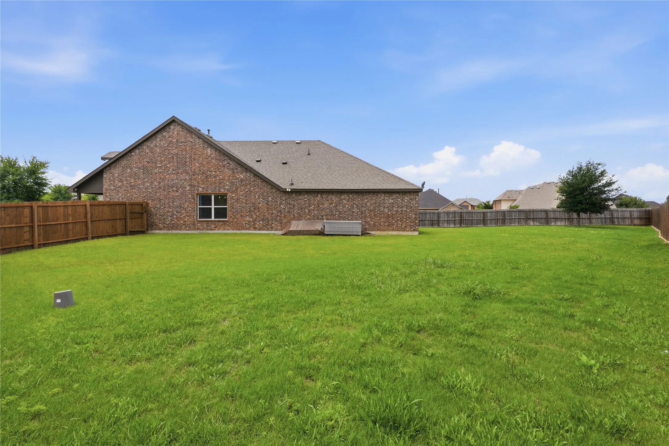 Single Family Residence For Sale in Denton County , 10101 Travis Road, Little Elm, Texas 75068, 4 Bedroom, 2 Bathroom, 2 Garage spaces, 2,063 Sqft, built in 2018, mls#21286750, Real Estate Agent in Little Elm, Homes For Sale in Denton county, Homes For Sale in Little Elm, Realtor in Little Elm Texas, Real Estate Brokerage Independent Realty Texas, Luminita Cordes Realtor
