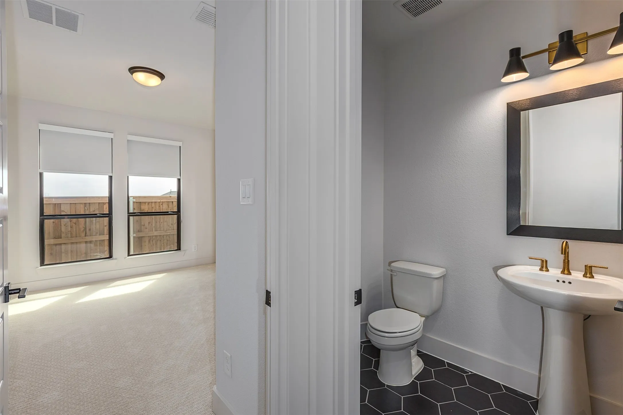 Single Family Residence For Sale in Tarrant County , 10456 Gray Hills Drive, Fort Worth, Texas 76126, 5 Bedrooms, 7 Bathrooms, 3 Garage spaces, 4,994 Sqft, built in 2025, Price $999,000, mls#21280659, Real Estate Agent in Fort Worth, Homes For Sale in Tarrant county, Homes For Sale in Fort Worth, Realtor in Fort Worth Texas, Real Estate Brokerage Independent Realty Texas, Luminita Cordes Realtor