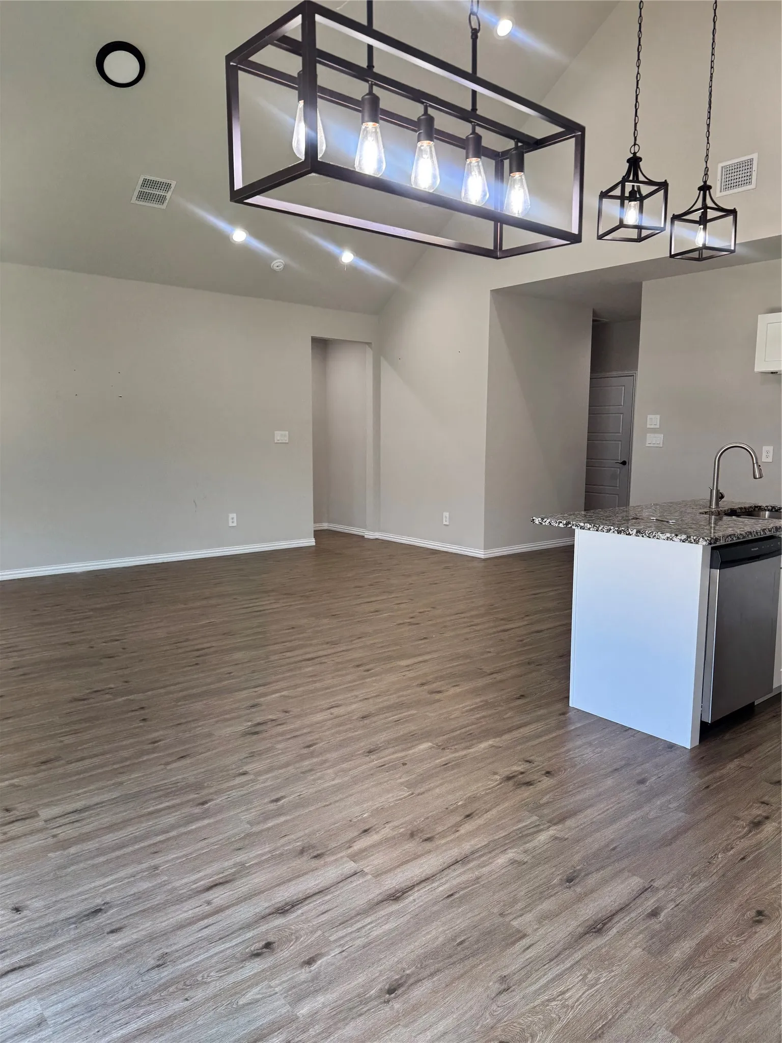 Single Family Residence For Sale in Tarrant County , 133 Magnolia Estates Street, Crowley, Texas 76036, 3 Bedroom, 2 Bathroom, 2 Garage spaces, 1,664 Sqft, built in 2024, mls#21286751, Real Estate Agent in Crowley, Homes For Sale in Tarrant county, Homes For Sale in Crowley, Realtor in Crowley Texas, Real Estate Brokerage Independent Realty Texas, Luminita Cordes Realtor