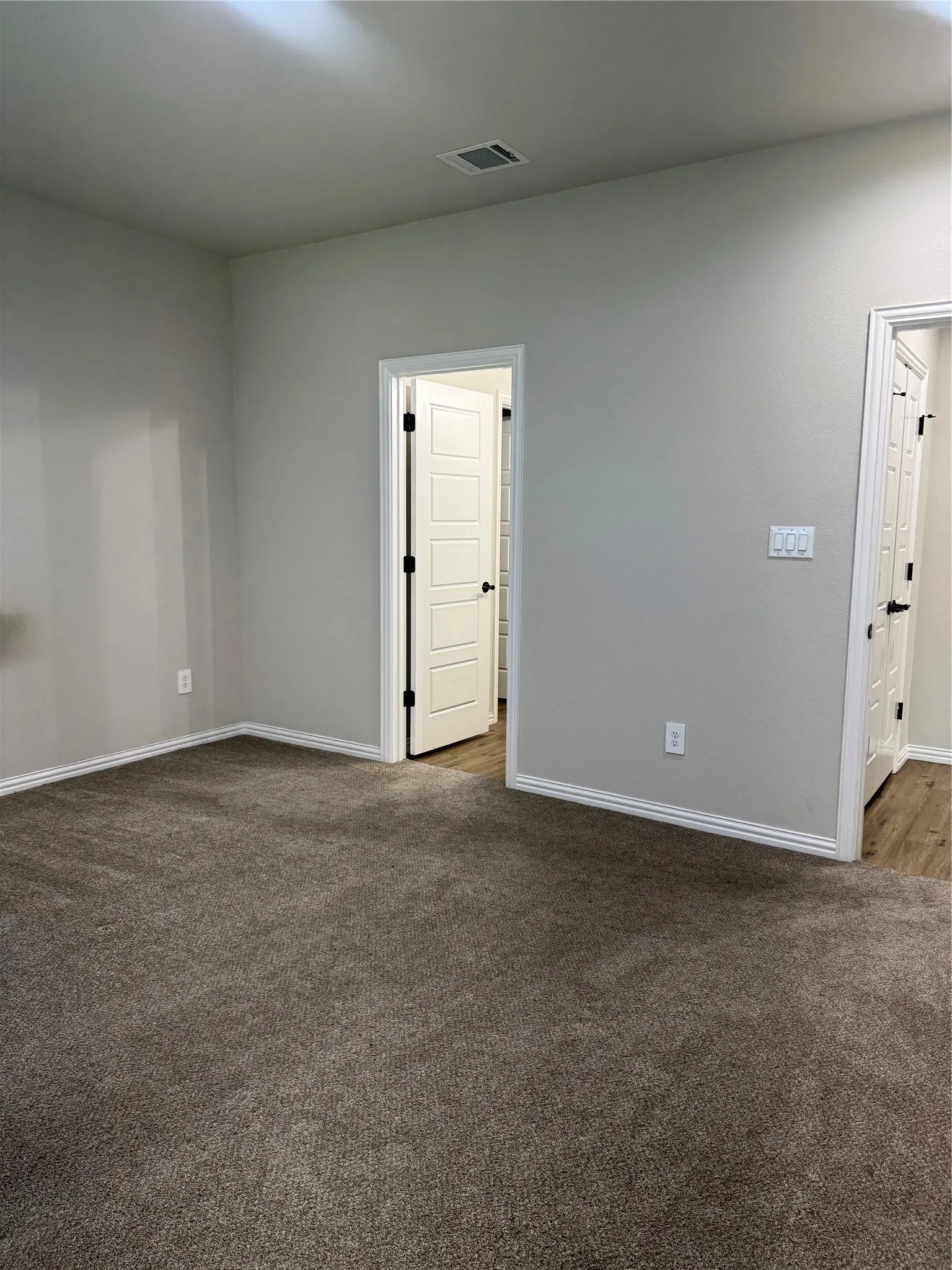Single Family Residence For Sale in Tarrant County , 133 Magnolia Estates Street, Crowley, Texas 76036, 3 Bedroom, 2 Bathroom, 2 Garage spaces, 1,664 Sqft, built in 2024, mls#21286751, Real Estate Agent in Crowley, Homes For Sale in Tarrant county, Homes For Sale in Crowley, Realtor in Crowley Texas, Real Estate Brokerage Independent Realty Texas, Luminita Cordes Realtor