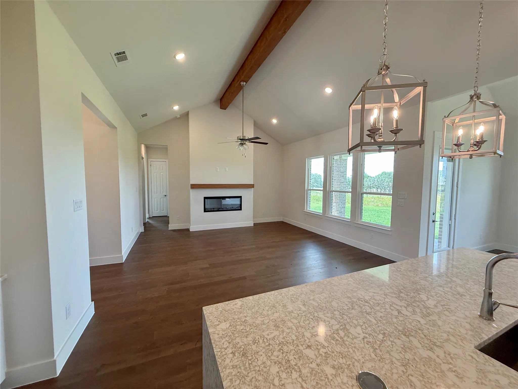 Single Family Residence For Sale in Parker County , 1300 Green Ridge, Weatherford, Texas 76085, 4 Bedroom, 3 Bathroom, 2 Garage spaces, 2,404 Sqft, built in 2025, mls#21286438, Real Estate Agent in Weatherford, Homes For Sale in Parker county, Homes For Sale in Weatherford, Realtor in Weatherford Texas, Real Estate Brokerage Independent Realty Texas, Luminita Cordes Realtor