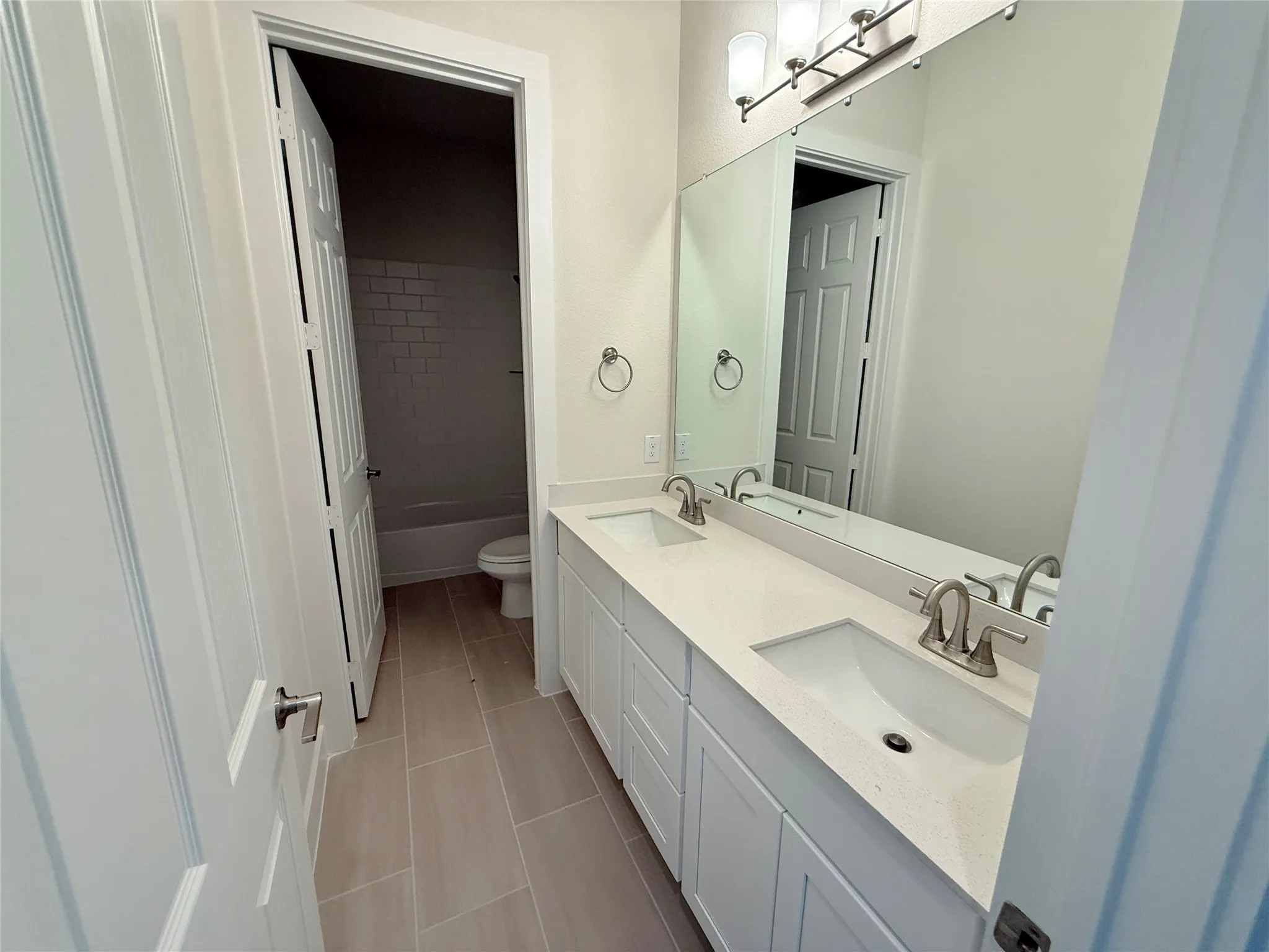 Single Family Residence For Sale in Parker County , 1300 Green Ridge, Weatherford, Texas 76085, 4 Bedroom, 3 Bathroom, 2 Garage spaces, 2,404 Sqft, built in 2025, mls#21286438, Real Estate Agent in Weatherford, Homes For Sale in Parker county, Homes For Sale in Weatherford, Realtor in Weatherford Texas, Real Estate Brokerage Independent Realty Texas, Luminita Cordes Realtor