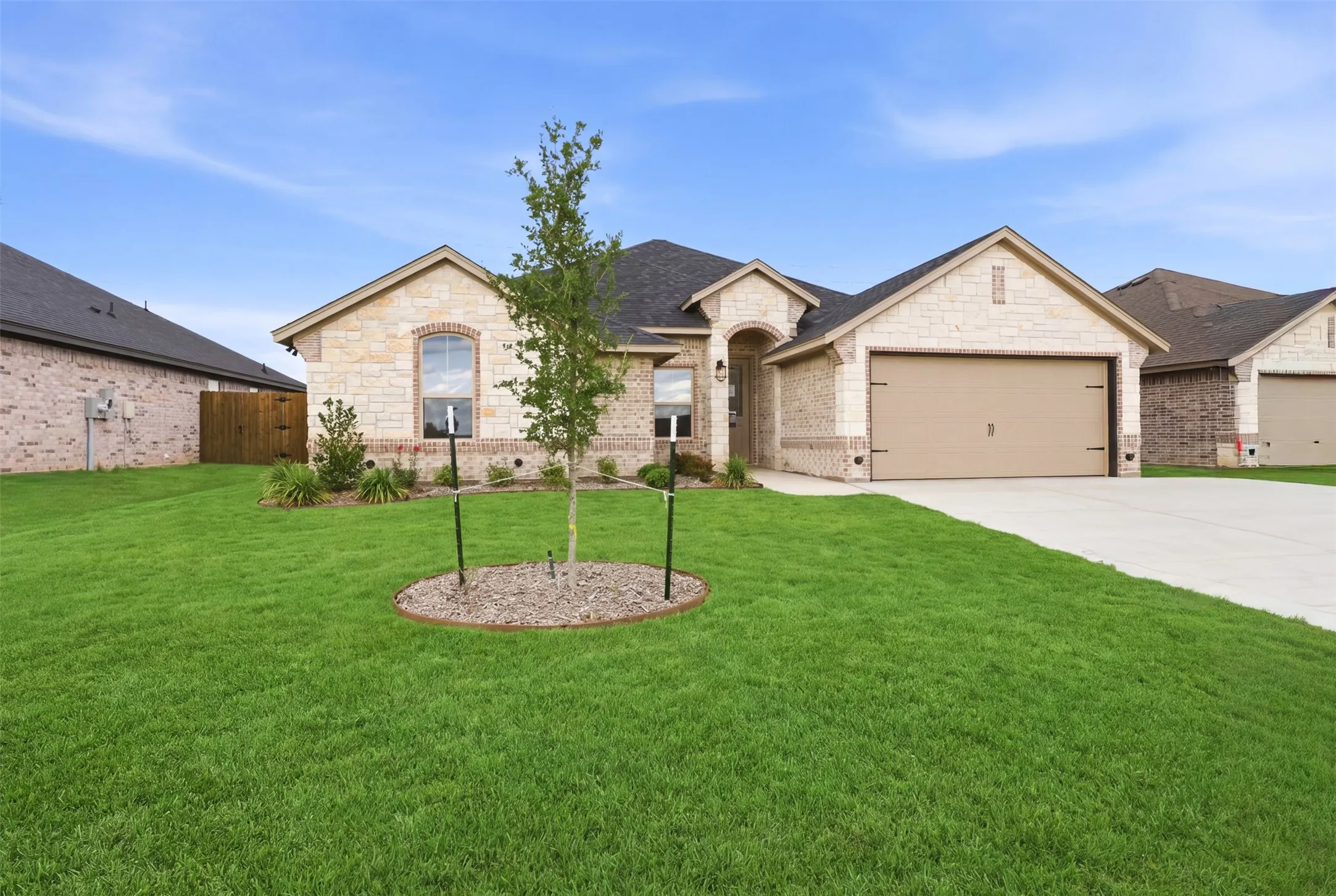 Single Family Residence For Sale in Hood County , 1366 Oleander Drive, Tolar, Texas 76476, 4 Bedrooms, 2 Bathrooms, 2 Garage spaces, 1,817 Sqft, built in 2026, Price $357,888, mls#21279564, Real Estate Agent in Tolar, Homes For Sale in Hood county, Homes For Sale in Tolar, Realtor in Tolar Texas, Real Estate Brokerage Independent Realty Texas, Luminita Cordes Realtor