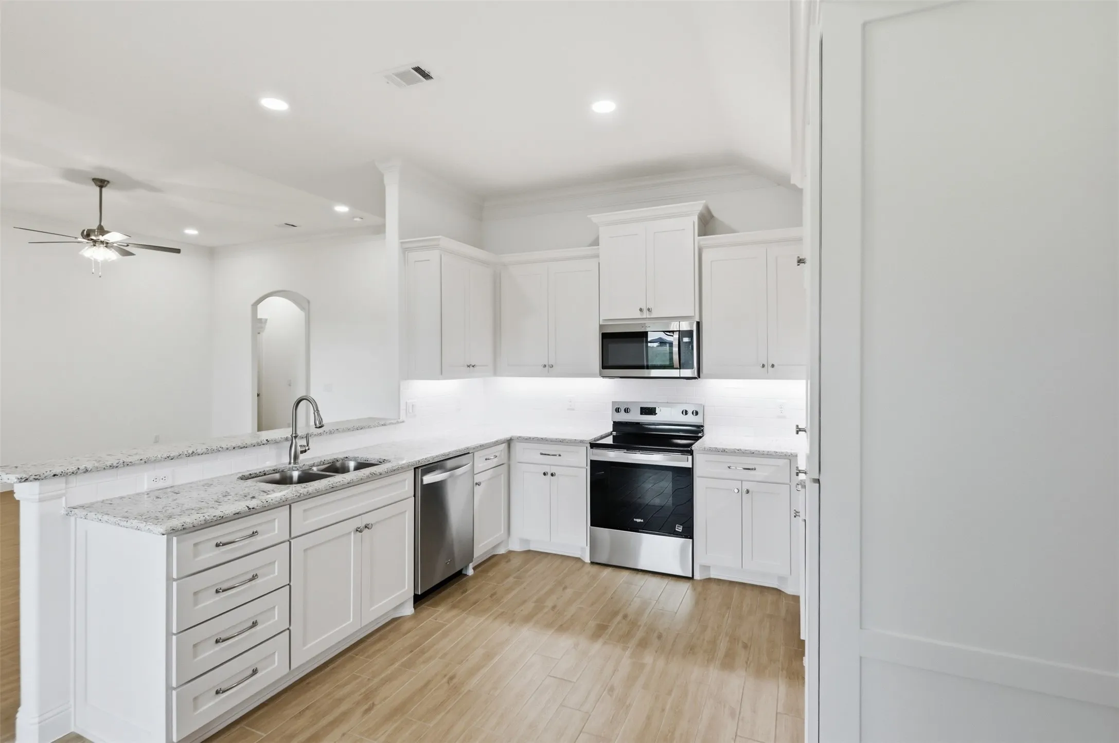 Single Family Residence For Sale in Hood County , 1366 Oleander Drive, Tolar, Texas 76476, 4 Bedrooms, 2 Bathrooms, 2 Garage spaces, 1,817 Sqft, built in 2026, Price $357,888, mls#21279564, Real Estate Agent in Tolar, Homes For Sale in Hood county, Homes For Sale in Tolar, Realtor in Tolar Texas, Real Estate Brokerage Independent Realty Texas, Luminita Cordes Realtor