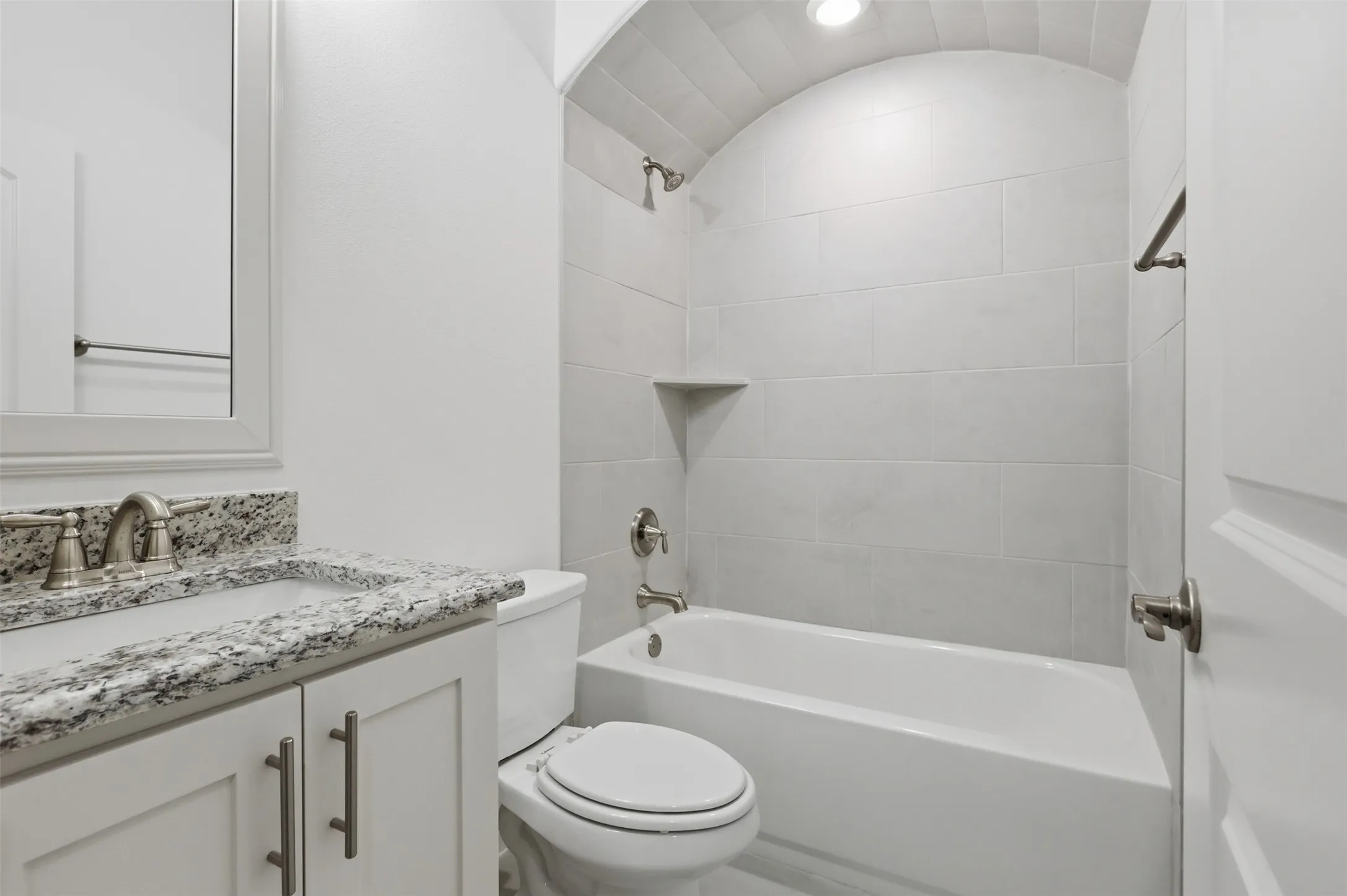 Single Family Residence For Sale in Hood County , 1600 Oleander Drive, Tolar, Texas 76476, 4 Bedroom, 2 Bathroom, 2 Garage spaces, 1,861 Sqft, built in 2026, mls#21279475, Real Estate Agent in Tolar, Homes For Sale in Hood county, Homes For Sale in Tolar, Realtor in Tolar Texas, Real Estate Brokerage Independent Realty Texas, Luminita Cordes Realtor