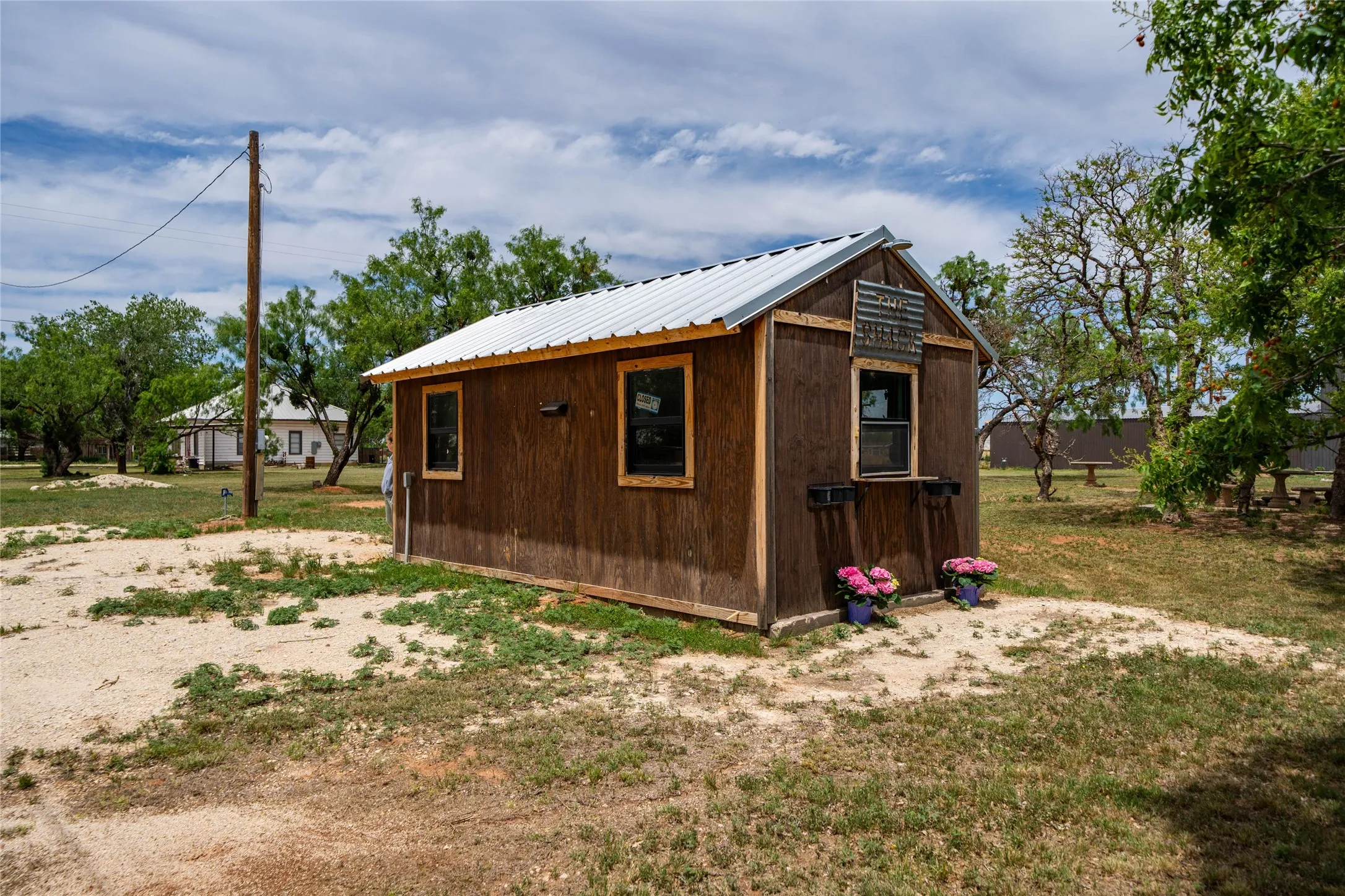 Business For Sale in Taylor County , 102 2nd Street, Trent, Texas 79561, 0, 0, Garage spaces, 0 Sqft, built in 2023, Price $52,000, mls#21286780, Real Estate Agent in Trent, Homes For Sale in Taylor county, Homes For Sale in Trent, Realtor in Trent Texas, Real Estate Brokerage Independent Realty Texas, Luminita Cordes Realtor