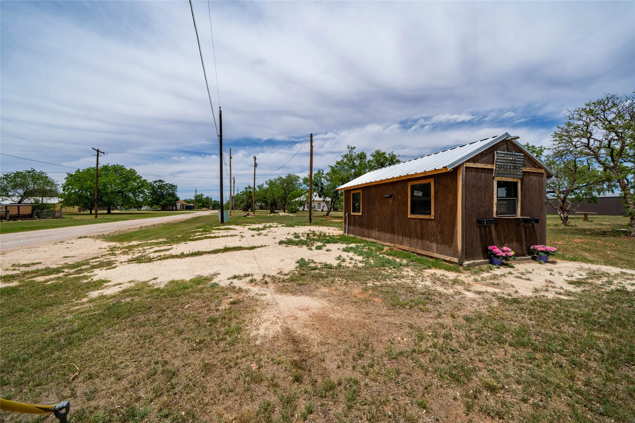 Business For Sale in Taylor County , 102 2nd Street, Trent, Texas 79561, 0, 0, Garage spaces, 0 Sqft, built in 2023, Price $52,000, mls#21286780, Real Estate Agent in Trent, Homes For Sale in Taylor county, Homes For Sale in Trent, Realtor in Trent Texas, Real Estate Brokerage Independent Realty Texas, Luminita Cordes Realtor