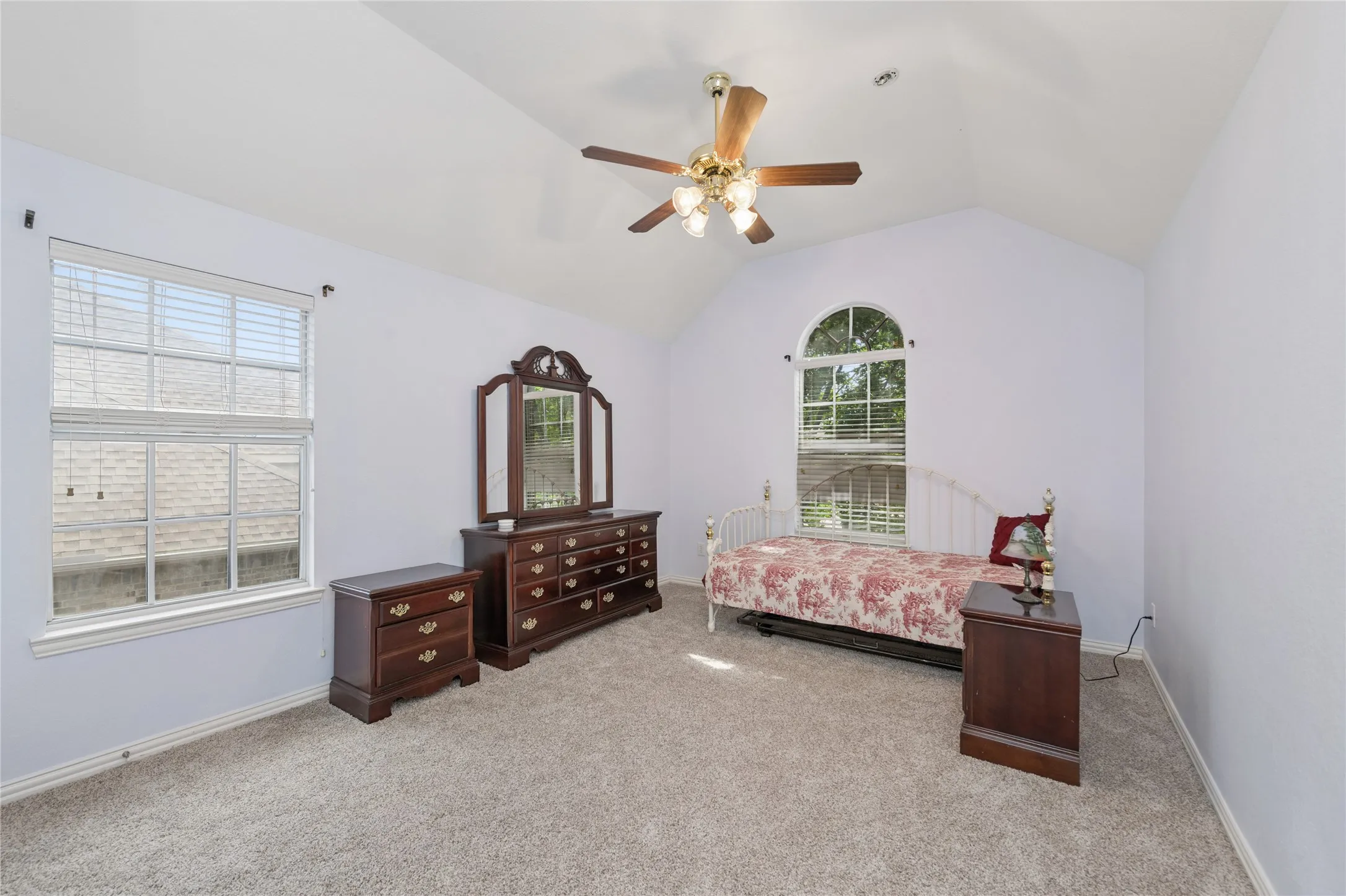 Single Family Residence For Sale in Denton County , 8680 Shady Shore Drive, Frisco, Texas 75036, 4 Bedrooms, 4 Bathrooms, 3 Garage spaces, 4,586 Sqft, built in 2000, Price $979,000, mls#21285942, Real Estate Agent in Frisco, Homes For Sale in Denton county, Homes For Sale in Frisco, Realtor in Frisco Texas, Real Estate Brokerage Independent Realty Texas, Luminita Cordes Realtor