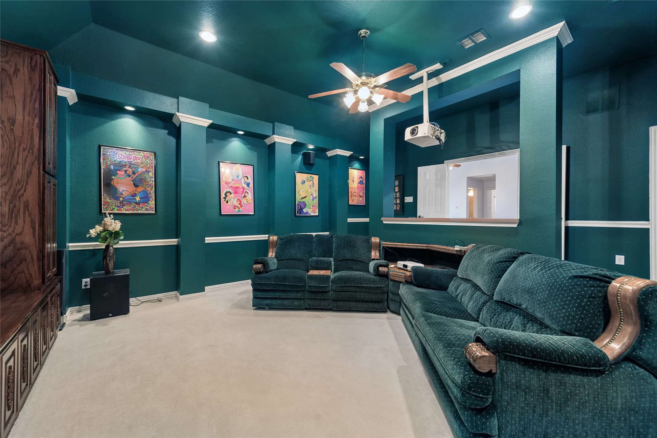 Single Family Residence For Sale in Denton County , 8680 Shady Shore Drive, Frisco, Texas 75036, 4 Bedrooms, 4 Bathrooms, 3 Garage spaces, 4,586 Sqft, built in 2000, Price $979,000, mls#21285942, Real Estate Agent in Frisco, Homes For Sale in Denton county, Homes For Sale in Frisco, Realtor in Frisco Texas, Real Estate Brokerage Independent Realty Texas, Luminita Cordes Realtor