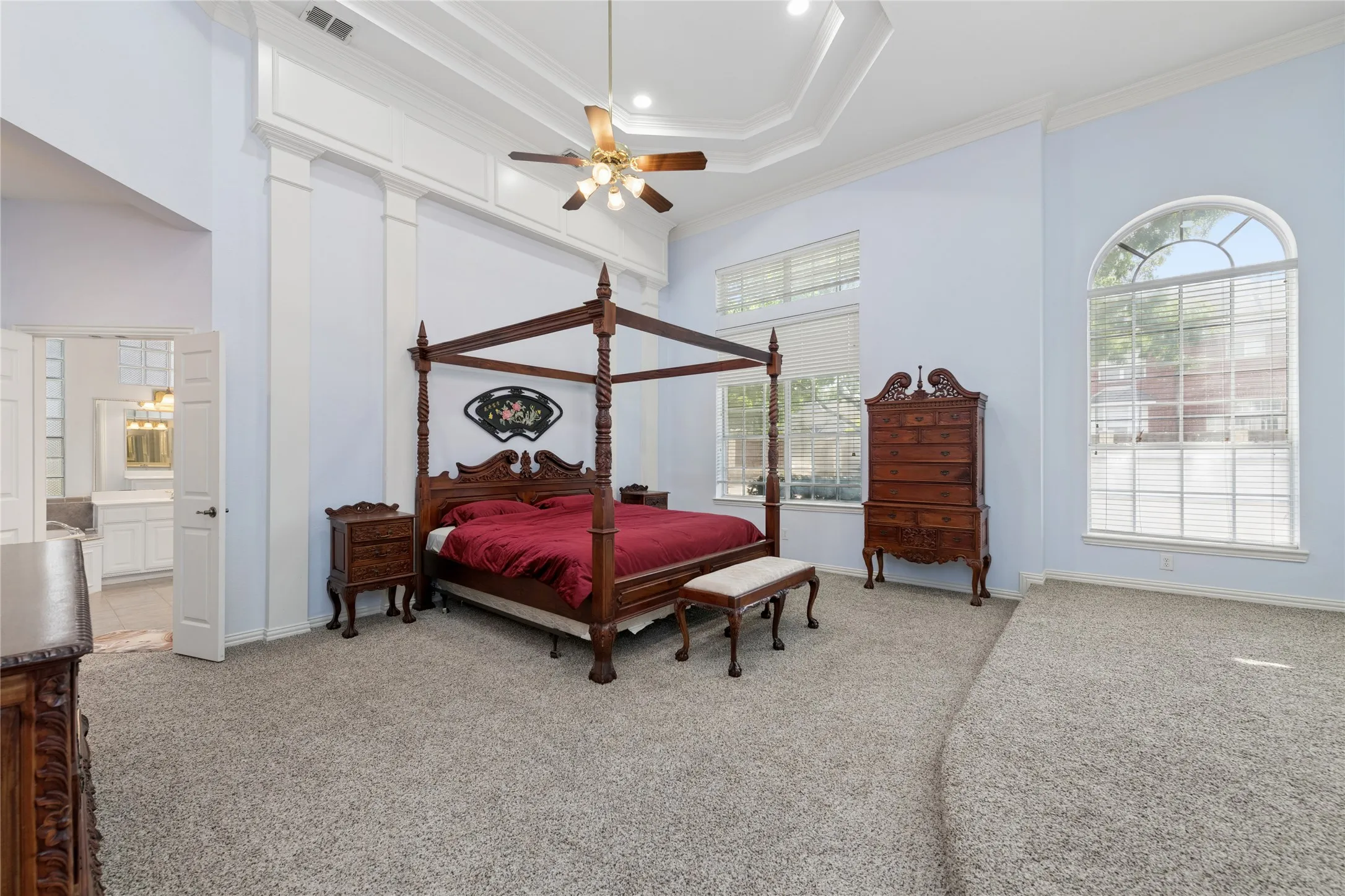 Single Family Residence For Sale in Denton County , 8680 Shady Shore Drive, Frisco, Texas 75036, 4 Bedrooms, 4 Bathrooms, 3 Garage spaces, 4,586 Sqft, built in 2000, Price $979,000, mls#21285942, Real Estate Agent in Frisco, Homes For Sale in Denton county, Homes For Sale in Frisco, Realtor in Frisco Texas, Real Estate Brokerage Independent Realty Texas, Luminita Cordes Realtor