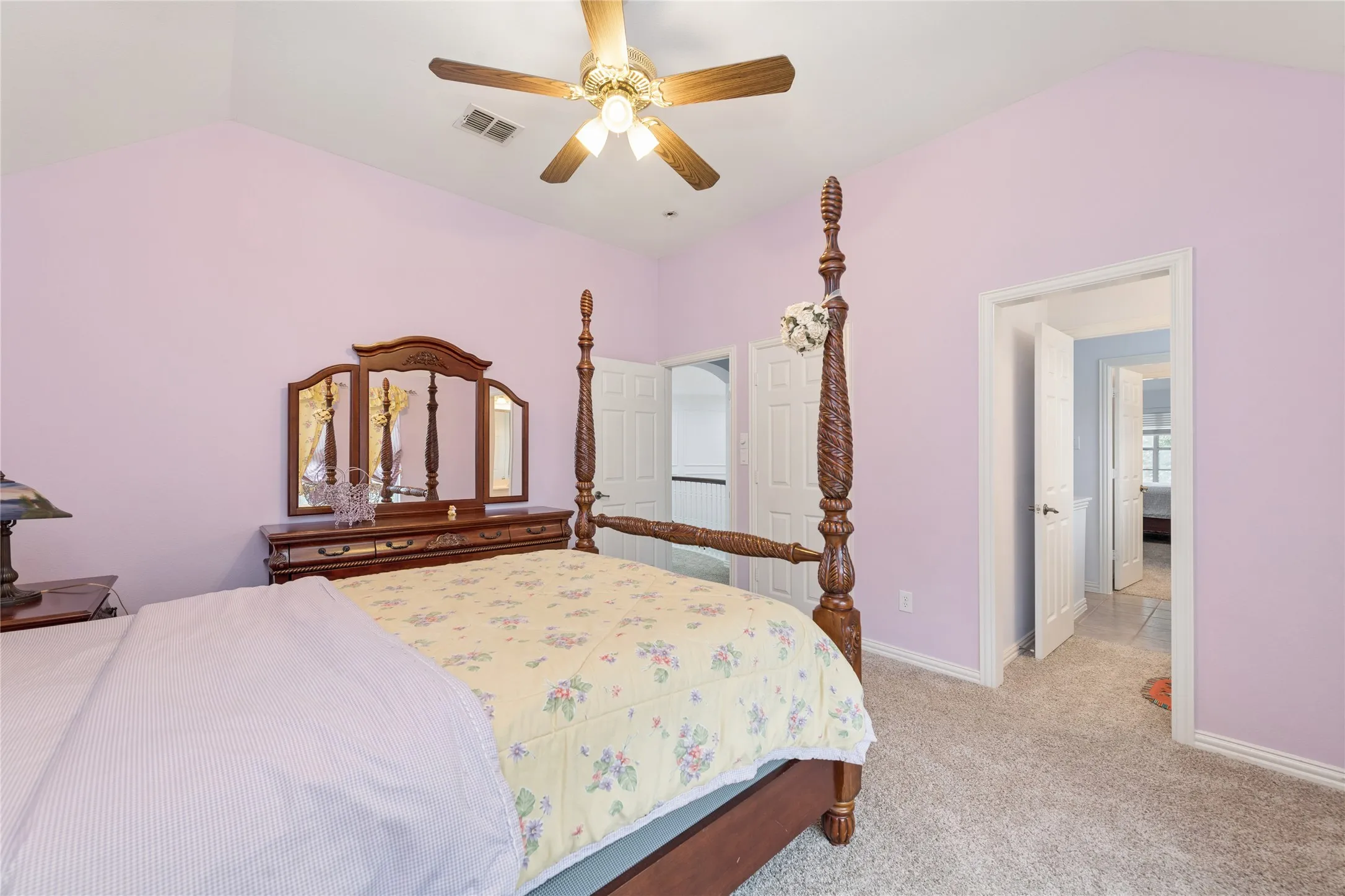 Single Family Residence For Sale in Denton County , 8680 Shady Shore Drive, Frisco, Texas 75036, 4 Bedrooms, 4 Bathrooms, 3 Garage spaces, 4,586 Sqft, built in 2000, Price $979,000, mls#21285942, Real Estate Agent in Frisco, Homes For Sale in Denton county, Homes For Sale in Frisco, Realtor in Frisco Texas, Real Estate Brokerage Independent Realty Texas, Luminita Cordes Realtor