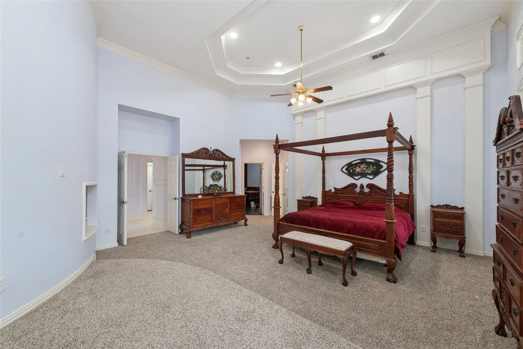 Single Family Residence For Sale in Denton County , 8680 Shady Shore Drive, Frisco, Texas 75036, 4 Bedrooms, 4 Bathrooms, 3 Garage spaces, 4,586 Sqft, built in 2000, Price $979,000, mls#21285942, Real Estate Agent in Frisco, Homes For Sale in Denton county, Homes For Sale in Frisco, Realtor in Frisco Texas, Real Estate Brokerage Independent Realty Texas, Luminita Cordes Realtor
