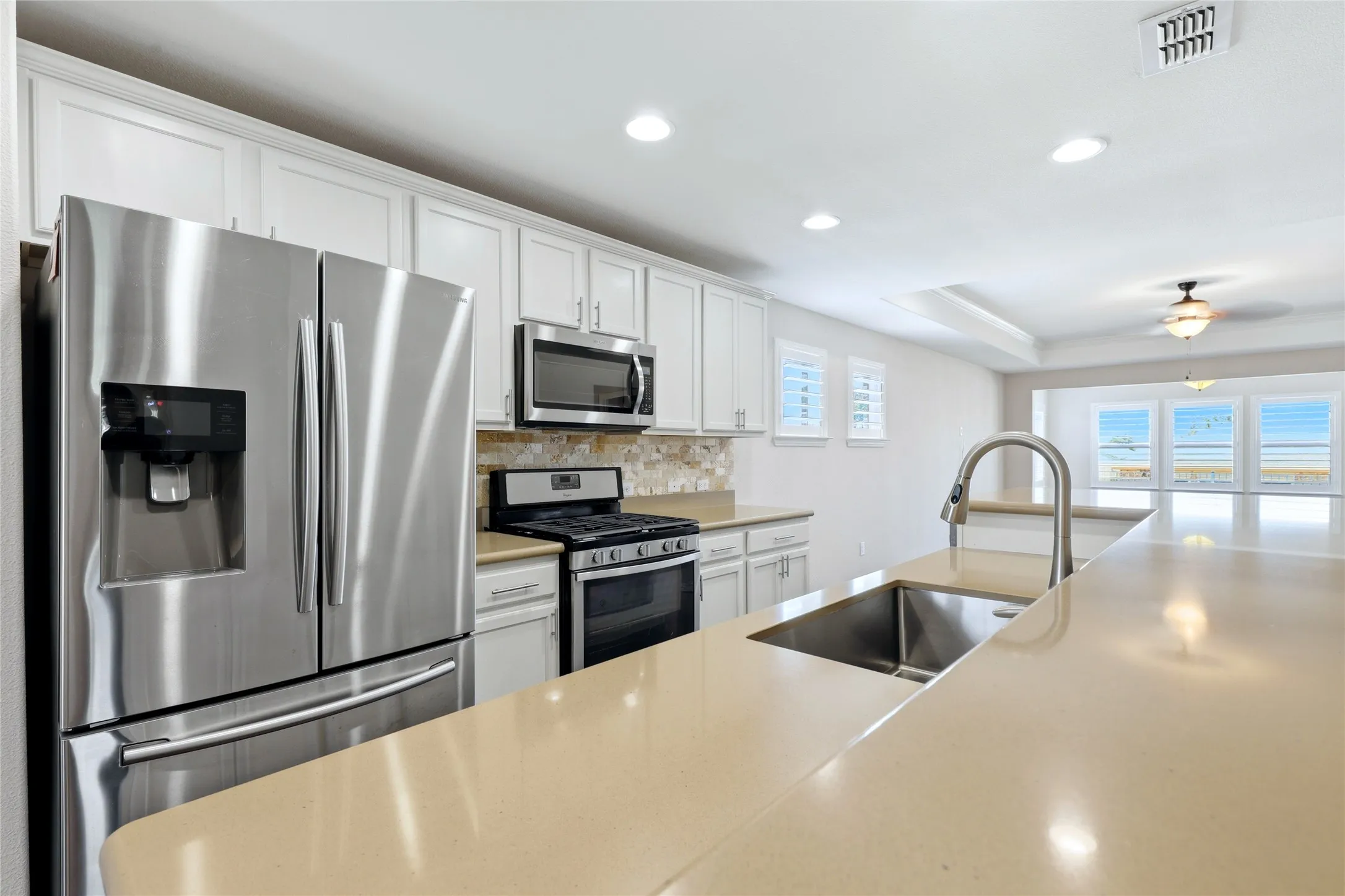 Single Family Residence For Sale in Denton County , 1898 Beachside Drive, Frisco, Texas 75036, 2 Bedroom, 2 Bathroom, 2 Garage spaces, 1,582 Sqft, built in 2016, mls#21258549, Real Estate Agent in Frisco, Homes For Sale in Denton county, Homes For Sale in Frisco, Realtor in Frisco Texas, Real Estate Brokerage Independent Realty Texas, Luminita Cordes Realtor