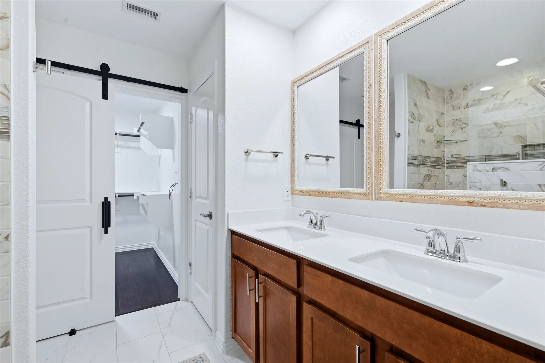 Single Family Residence For Sale in Denton County , 1898 Beachside Drive, Frisco, Texas 75036, 2 Bedroom, 2 Bathroom, 2 Garage spaces, 1,582 Sqft, built in 2016, mls#21258549, Real Estate Agent in Frisco, Homes For Sale in Denton county, Homes For Sale in Frisco, Realtor in Frisco Texas, Real Estate Brokerage Independent Realty Texas, Luminita Cordes Realtor
