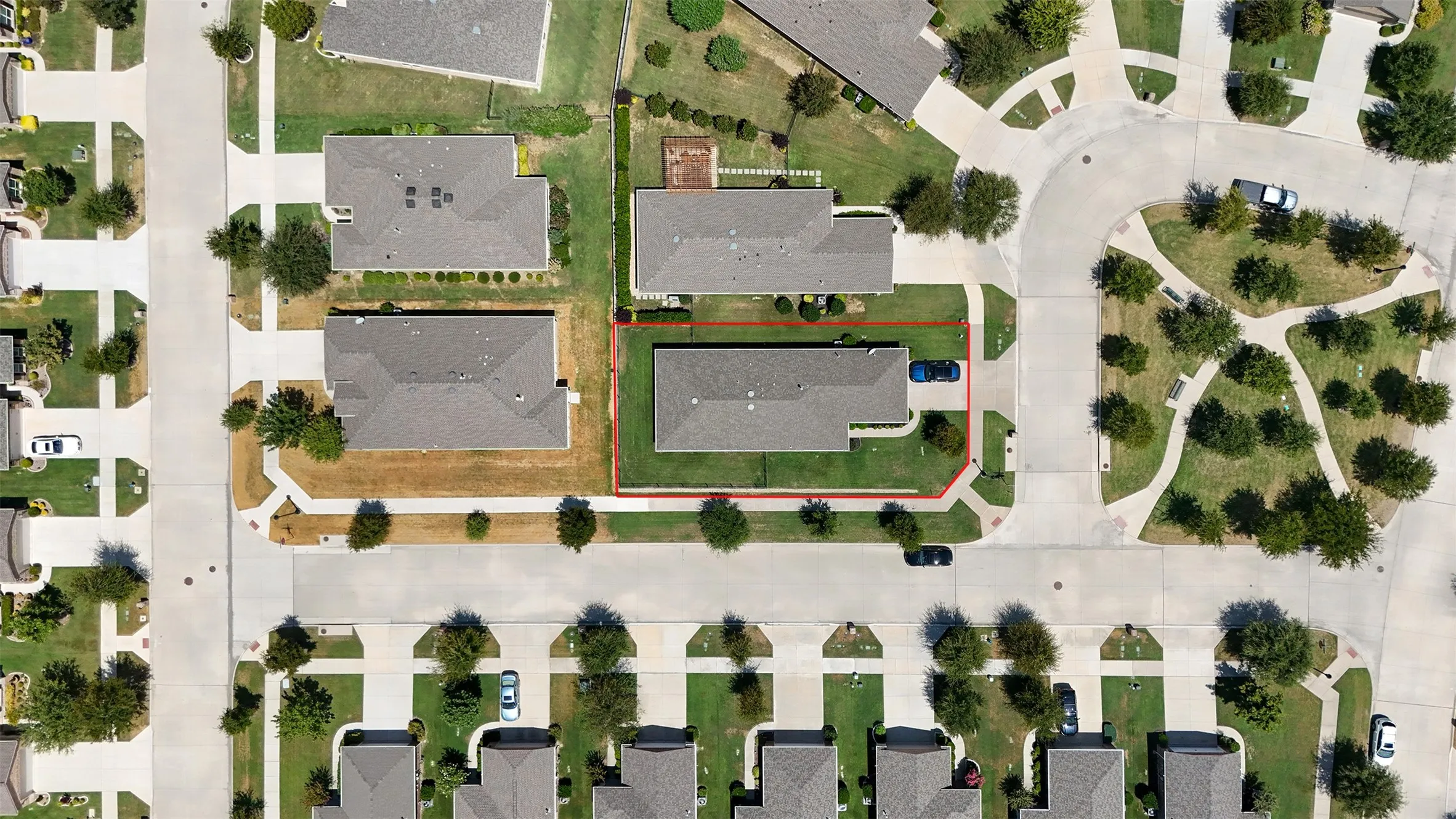 Single Family Residence For Sale in Denton County , 1898 Beachside Drive, Frisco, Texas 75036, 2 Bedroom, 2 Bathroom, 2 Garage spaces, 1,582 Sqft, built in 2016, mls#21258549, Real Estate Agent in Frisco, Homes For Sale in Denton county, Homes For Sale in Frisco, Realtor in Frisco Texas, Real Estate Brokerage Independent Realty Texas, Luminita Cordes Realtor