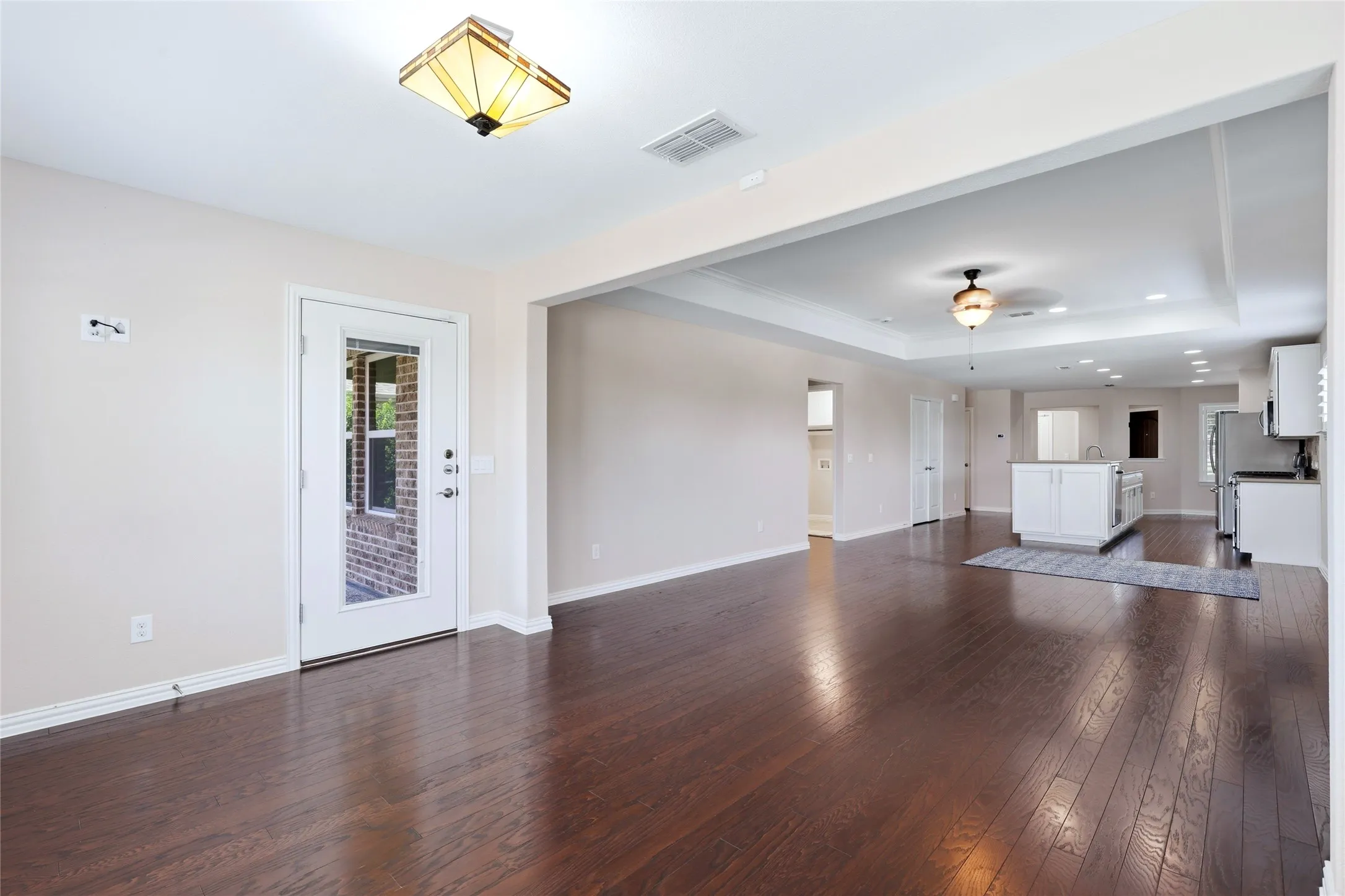 Single Family Residence For Sale in Denton County , 1898 Beachside Drive, Frisco, Texas 75036, 2 Bedroom, 2 Bathroom, 2 Garage spaces, 1,582 Sqft, built in 2016, mls#21258549, Real Estate Agent in Frisco, Homes For Sale in Denton county, Homes For Sale in Frisco, Realtor in Frisco Texas, Real Estate Brokerage Independent Realty Texas, Luminita Cordes Realtor