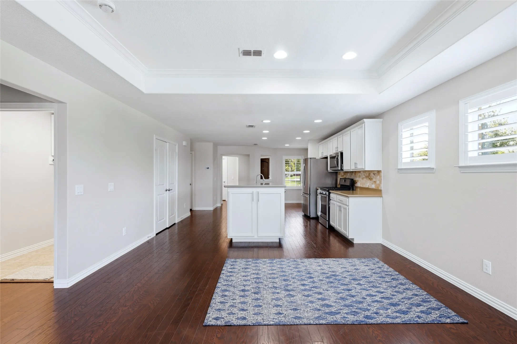 Single Family Residence For Sale in Denton County , 1898 Beachside Drive, Frisco, Texas 75036, 2 Bedroom, 2 Bathroom, 2 Garage spaces, 1,582 Sqft, built in 2016, mls#21258549, Real Estate Agent in Frisco, Homes For Sale in Denton county, Homes For Sale in Frisco, Realtor in Frisco Texas, Real Estate Brokerage Independent Realty Texas, Luminita Cordes Realtor