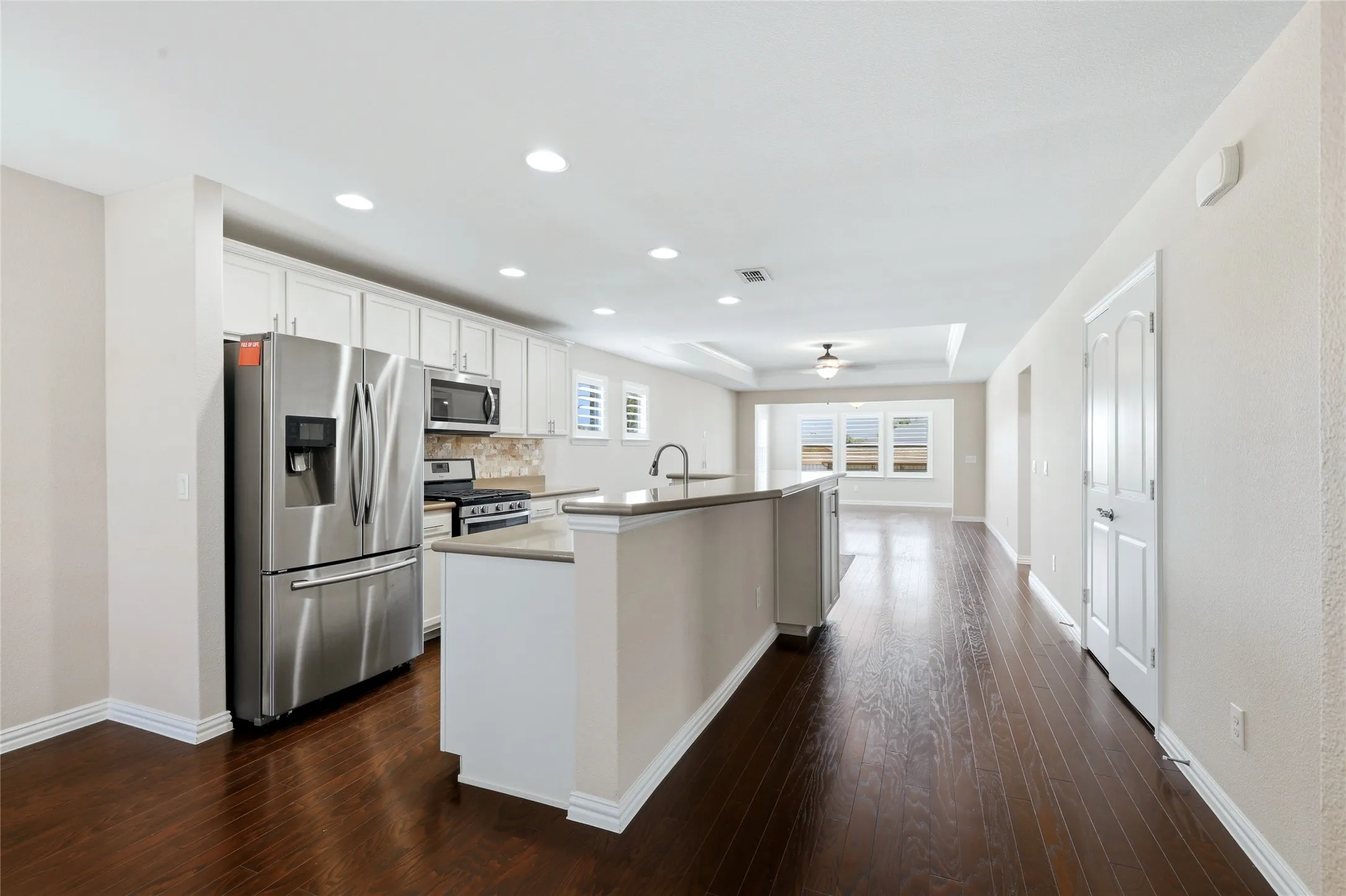 Single Family Residence For Sale in Denton County , 1898 Beachside Drive, Frisco, Texas 75036, 2 Bedroom, 2 Bathroom, 2 Garage spaces, 1,582 Sqft, built in 2016, mls#21258549, Real Estate Agent in Frisco, Homes For Sale in Denton county, Homes For Sale in Frisco, Realtor in Frisco Texas, Real Estate Brokerage Independent Realty Texas, Luminita Cordes Realtor