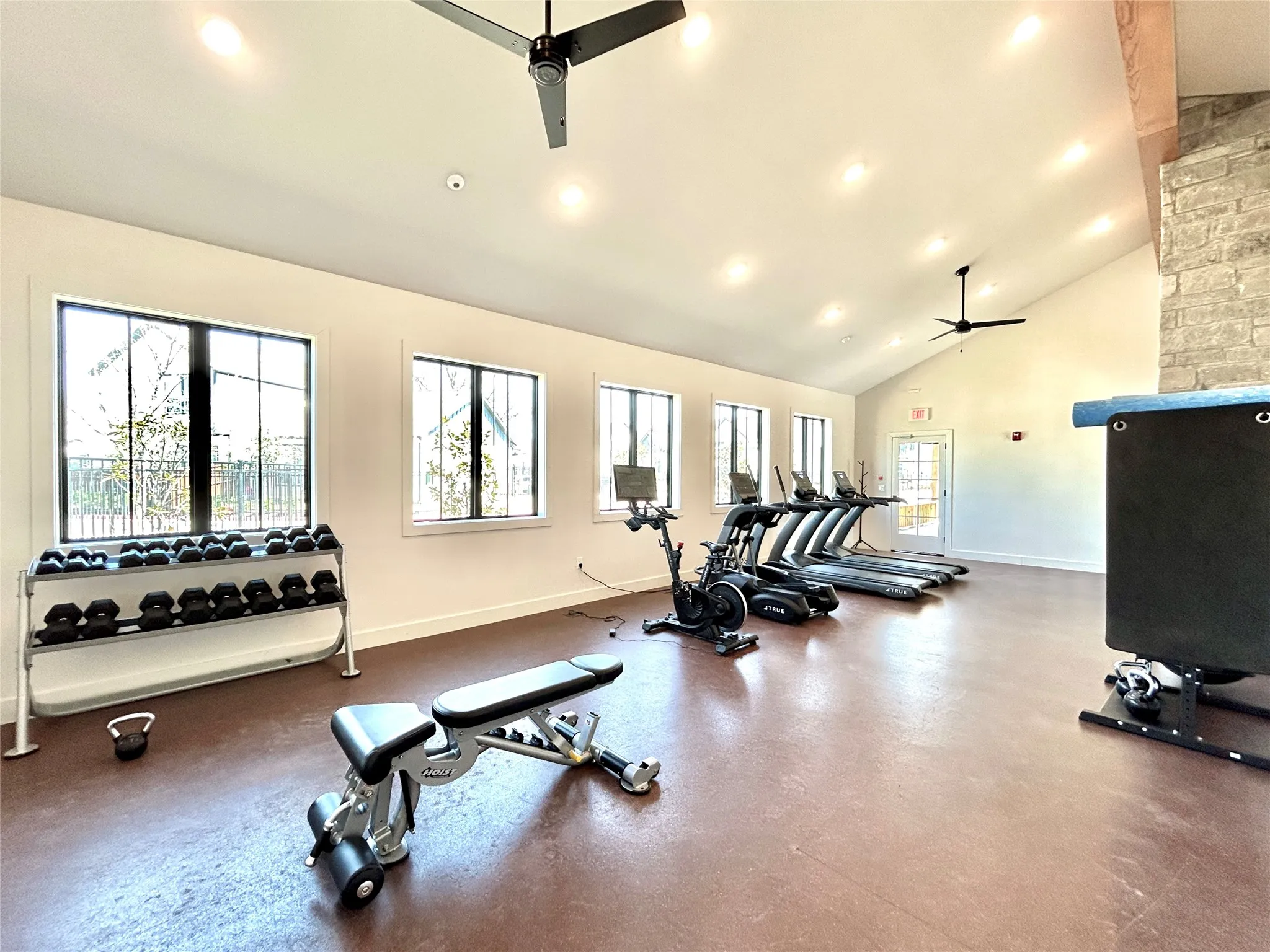 Single Family Residence For Rent in Tarrant County , 2501 Ascension Boulevard 621, Arlington, Texas 76006, 1 Bedroom, 1 Bathroom, Garage spaces, 645 Sqft, built in 2023, Price $1,599, mls#21286830, Real Estate Agent in Arlington, Homes For Rent in Tarrant county, Homes For Rent in Arlington, Realtor in Arlington Texas, Real Estate Brokerage Independent Realty Texas, Luminita Cordes Realtor