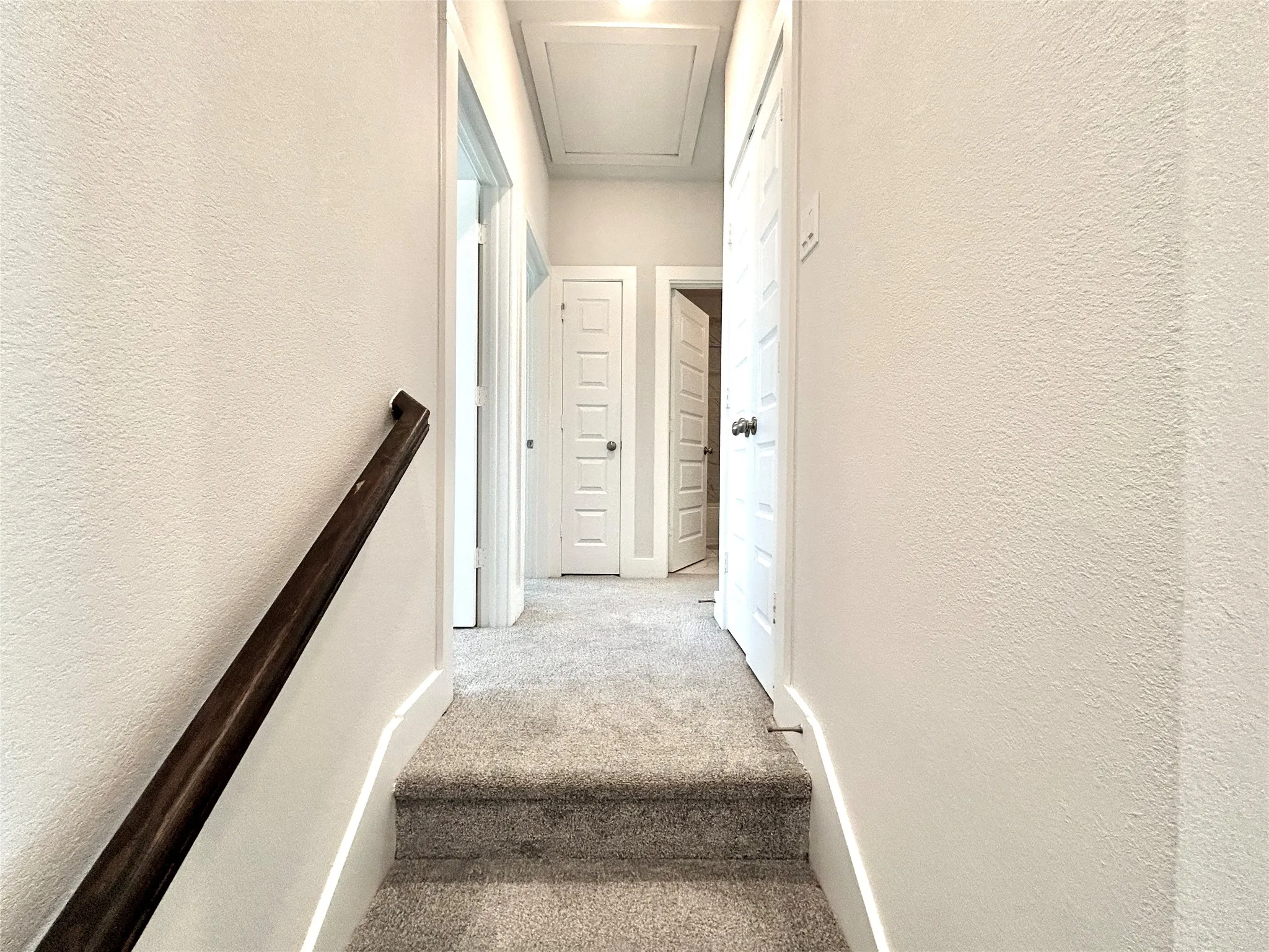 Single Family Residence For Rent in Tarrant County , 1830 NE Green Oaks Boulevard 102, Arlington, Texas 76006, 3 Bedrooms, 3 Bathrooms, Garage spaces, 1,275 Sqft, built in 2023, Price $2,299, mls#21286831, Real Estate Agent in Arlington, Homes For Rent in Tarrant county, Homes For Rent in Arlington, Realtor in Arlington Texas, Real Estate Brokerage Independent Realty Texas, Luminita Cordes Realtor