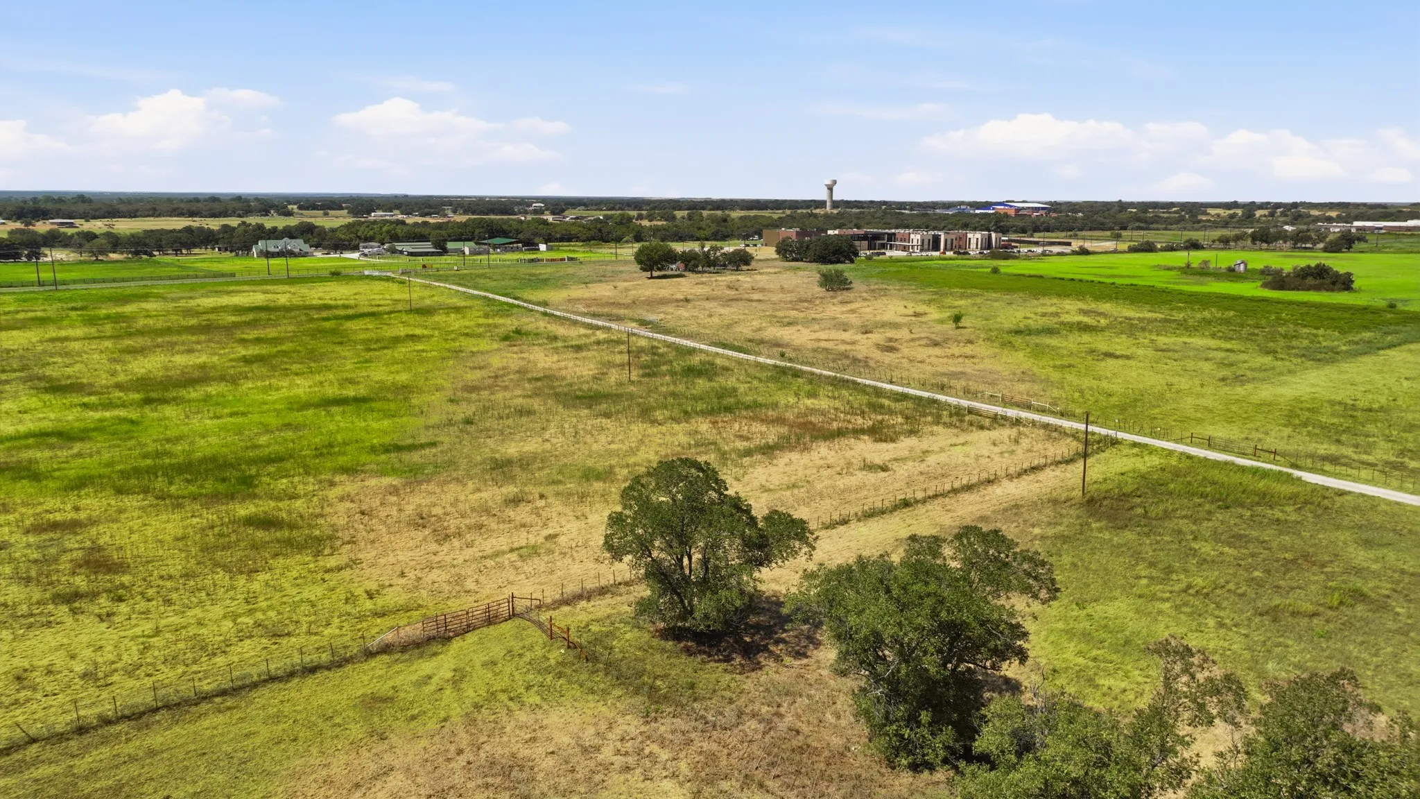 Farm For Sale in Parker County , 3401 FM 1189 Road A, Brock, Texas 76087, 5 Bedroom, 4 Bathroom, Garage spaces, 4,725 Sqft, built in 2009, mls#21277341, Real Estate Agent in Brock, Homes For Sale in Parker county, Homes For Sale in Brock, Realtor in Brock Texas, Real Estate Brokerage Independent Realty Texas, Luminita Cordes Realtor