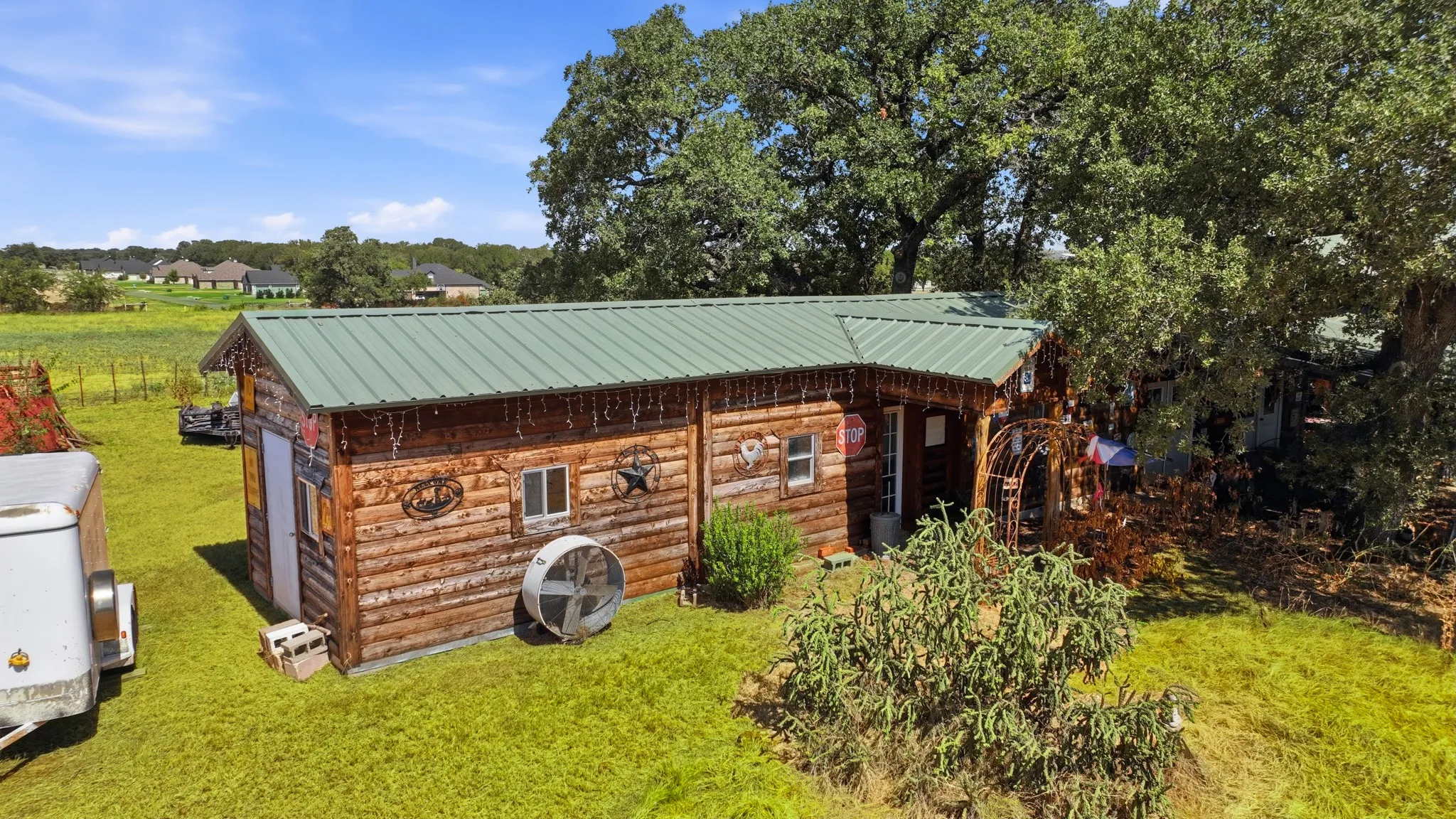 Farm For Sale in Parker County , 3401 FM 1189 Road A, Brock, Texas 76087, 5 Bedroom, 4 Bathroom, Garage spaces, 4,725 Sqft, built in 2009, mls#21277341, Real Estate Agent in Brock, Homes For Sale in Parker county, Homes For Sale in Brock, Realtor in Brock Texas, Real Estate Brokerage Independent Realty Texas, Luminita Cordes Realtor