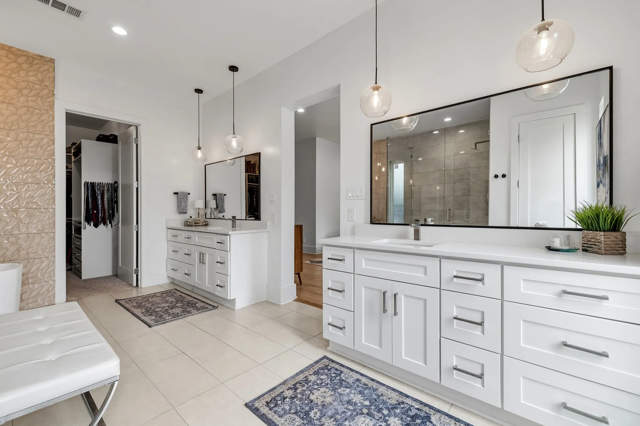 Single Family Residence For Sale in Dallas County , 3974 Cortez Drive, Dallas, Texas 75220, 5 Bedroom, 5 Bathroom, 2 Garage spaces, 3,890 Sqft, built in 1951, mls#21284238, Real Estate Agent in Dallas, Homes For Sale in Dallas county, Homes For Sale in Dallas, Realtor in Dallas Texas, Real Estate Brokerage Independent Realty Texas, Luminita Cordes Realtor