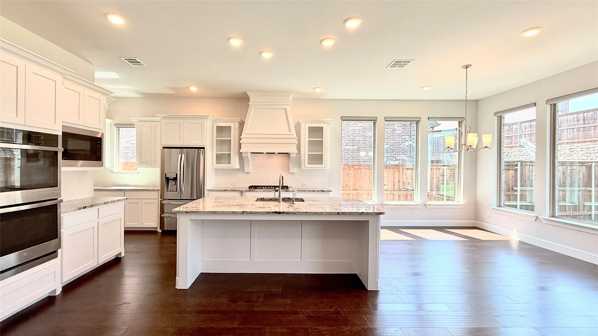Single Family Residence For Sale in Collin County , 840 Moorland Pass Drive, Prosper, Texas 75078, 4 Bedroom, 3 Bathroom, 3 Garage spaces, 3,258 Sqft, built in 2021, mls#21273885, Real Estate Agent in Prosper, Homes For Sale in Collin county, Homes For Sale in Prosper, Realtor in Prosper Texas, Real Estate Brokerage Independent Realty Texas, Luminita Cordes Realtor