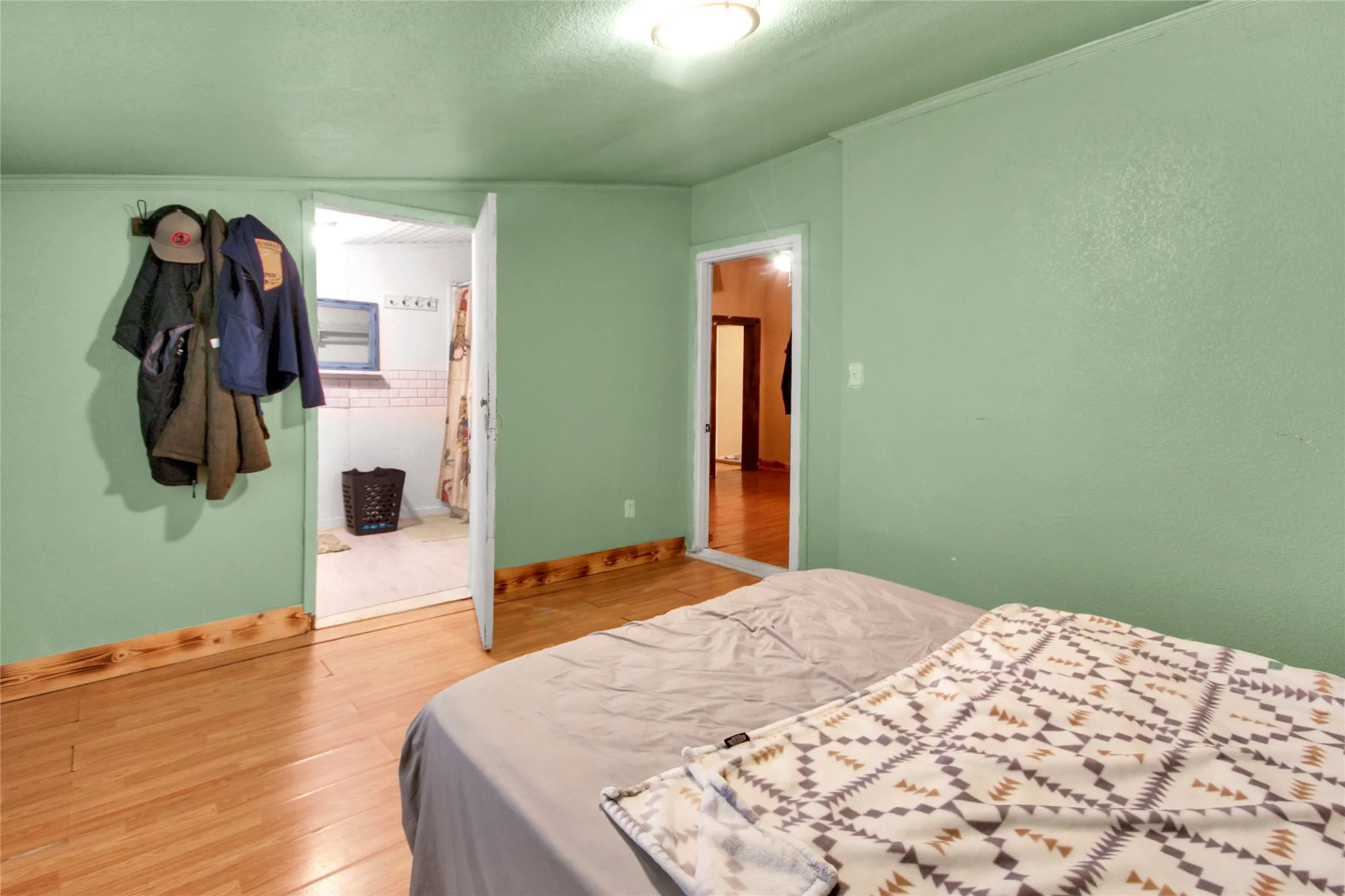 Single Family Residence For Sale in Jack County , 334 N Knox Street, Jacksboro, Texas 76458, 2 Bedrooms, 2 Bathrooms, Garage spaces, 1,263 Sqft, built in 1945, Price $112,900, mls#21276927, Real Estate Agent in Jacksboro, Homes For Sale in Jack county, Homes For Sale in Jacksboro, Realtor in Jacksboro Texas, Real Estate Brokerage Independent Realty Texas, Luminita Cordes Realtor
