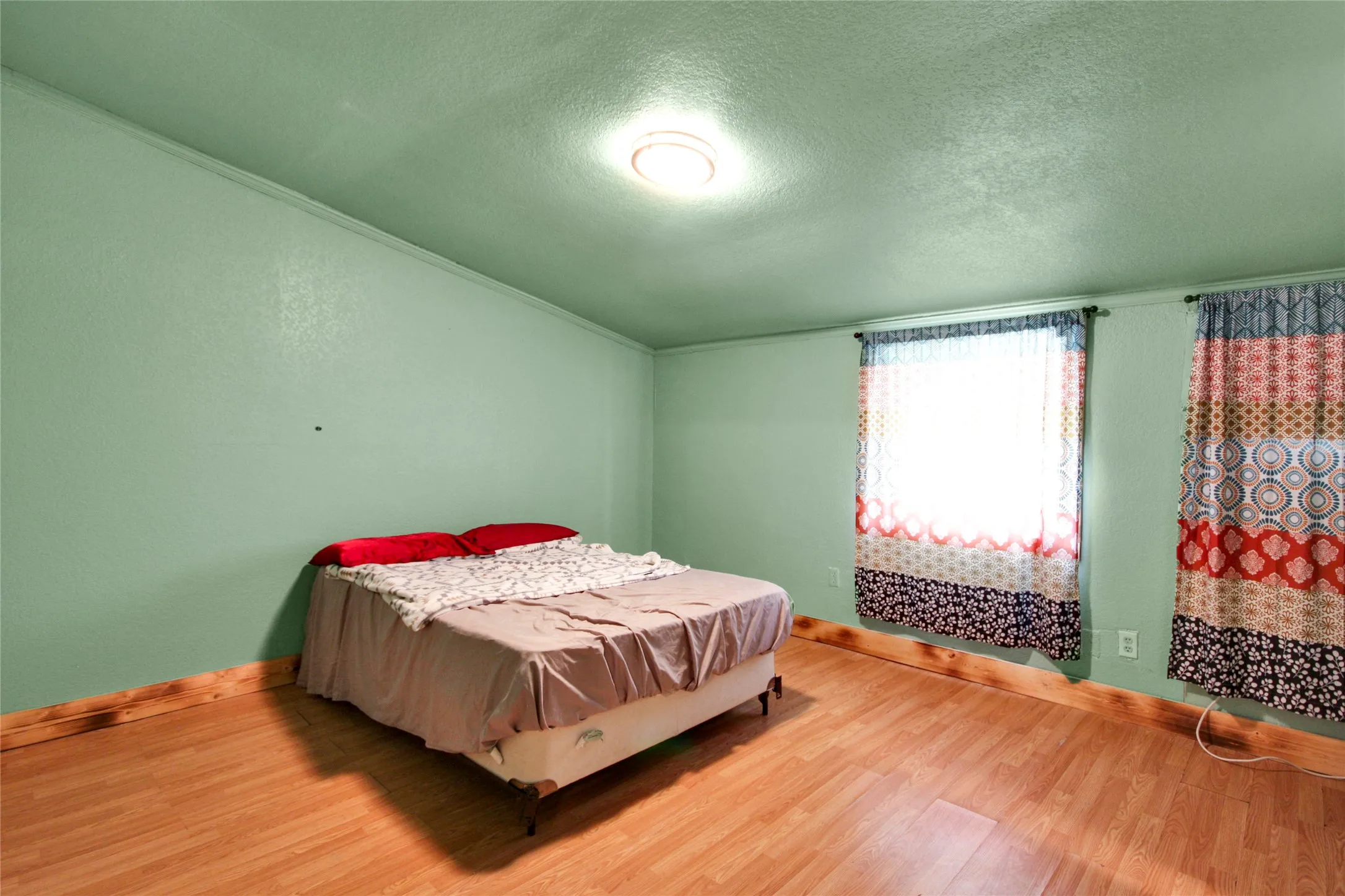 Single Family Residence For Sale in Jack County , 334 N Knox Street, Jacksboro, Texas 76458, 2 Bedrooms, 2 Bathrooms, Garage spaces, 1,263 Sqft, built in 1945, Price $112,900, mls#21276927, Real Estate Agent in Jacksboro, Homes For Sale in Jack county, Homes For Sale in Jacksboro, Realtor in Jacksboro Texas, Real Estate Brokerage Independent Realty Texas, Luminita Cordes Realtor