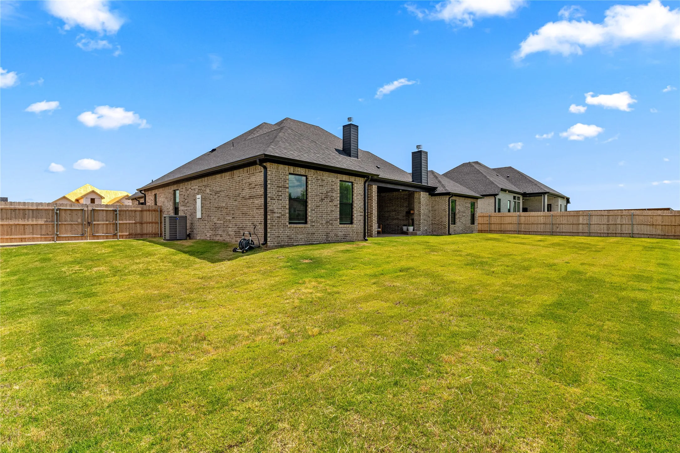 Single Family Residence For Sale in Mc Lennan County , 13076 Rainier Drive, Woodway, Texas 76712, 5 Bedroom, 3 Bathroom, 2 Garage spaces, 3,136 Sqft, built in 2025, mls#21284831, Real Estate Agent in Woodway, Homes For Sale in Mc Lennan county, Homes For Sale in Woodway, Realtor in Woodway Texas, Real Estate Brokerage Independent Realty Texas, Luminita Cordes Realtor
