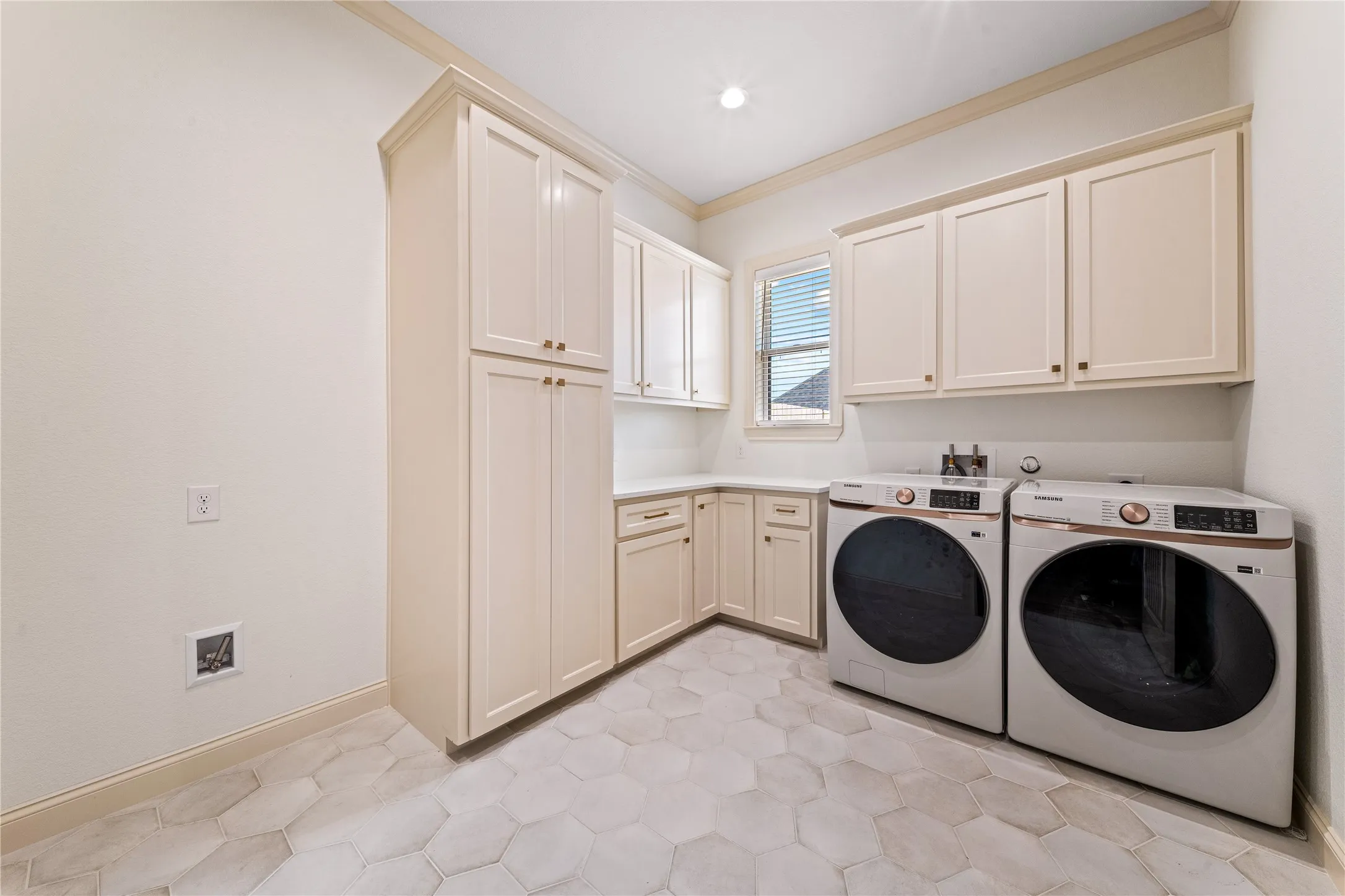 Single Family Residence For Sale in Mc Lennan County , 13076 Rainier Drive, Woodway, Texas 76712, 5 Bedroom, 3 Bathroom, 2 Garage spaces, 3,136 Sqft, built in 2025, mls#21284831, Real Estate Agent in Woodway, Homes For Sale in Mc Lennan county, Homes For Sale in Woodway, Realtor in Woodway Texas, Real Estate Brokerage Independent Realty Texas, Luminita Cordes Realtor