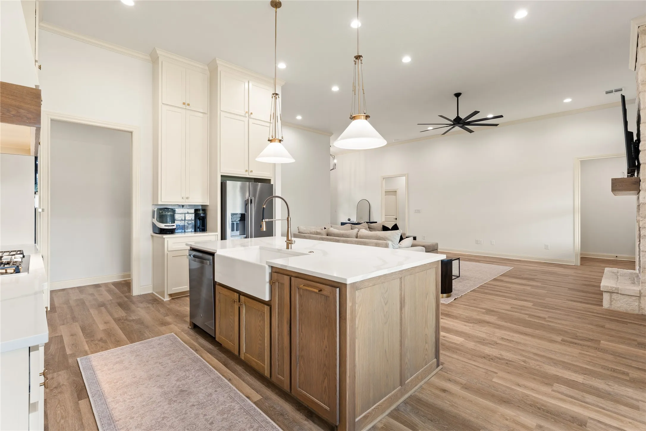 Single Family Residence For Sale in Mc Lennan County , 13076 Rainier Drive, Woodway, Texas 76712, 5 Bedroom, 3 Bathroom, 2 Garage spaces, 3,136 Sqft, built in 2025, mls#21284831, Real Estate Agent in Woodway, Homes For Sale in Mc Lennan county, Homes For Sale in Woodway, Realtor in Woodway Texas, Real Estate Brokerage Independent Realty Texas, Luminita Cordes Realtor