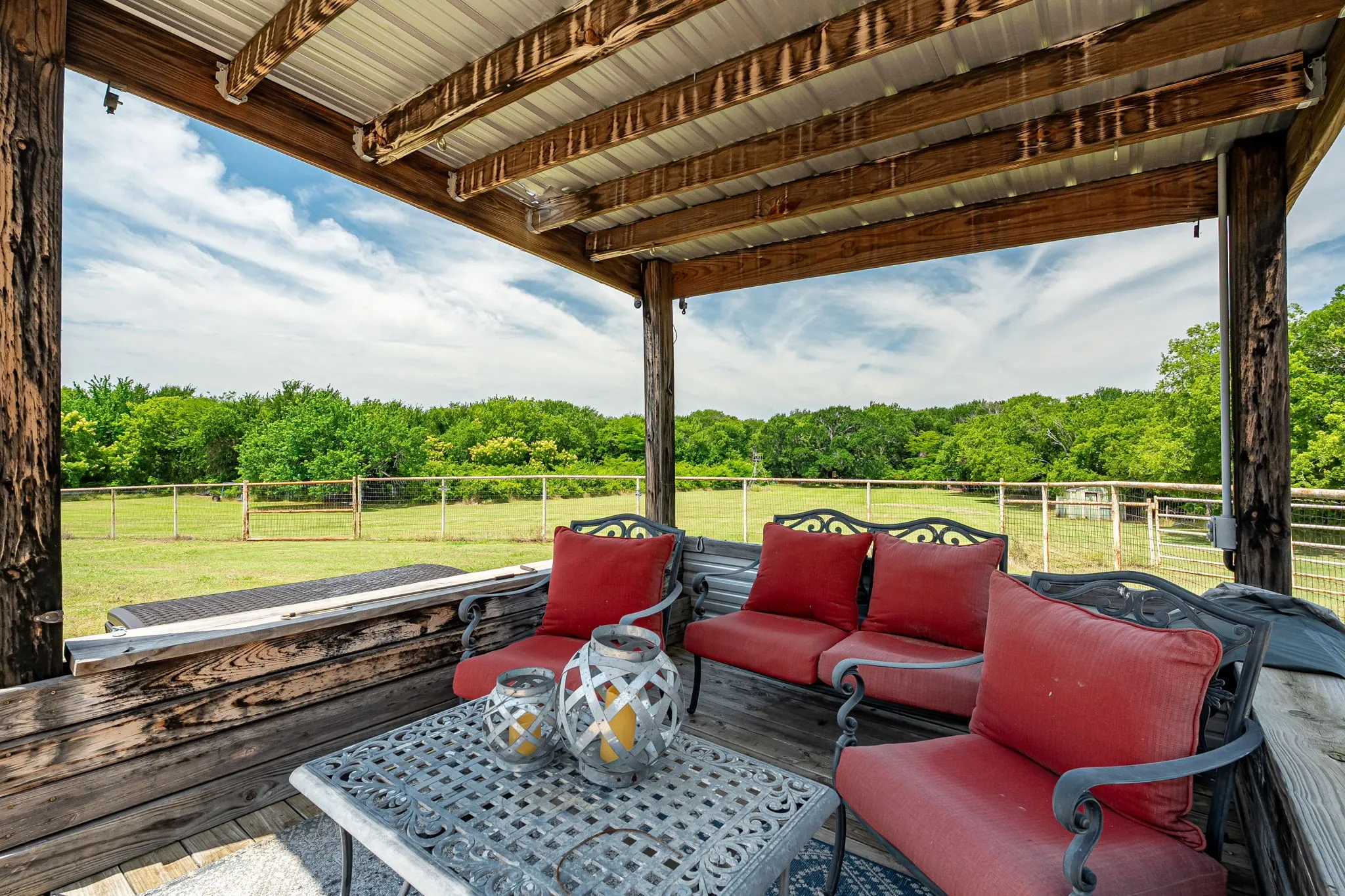 Single Family Residence For Sale in Collin County , 10989 County Road 59, Celina, Texas 75009, 4 Bedroom, 4 Bathroom, Garage spaces, 3,532 Sqft, built in 1999, mls#21286862, Real Estate Agent in Celina, Homes For Sale in Collin county, Homes For Sale in Celina, Realtor in Celina Texas, Real Estate Brokerage Independent Realty Texas, Luminita Cordes Realtor