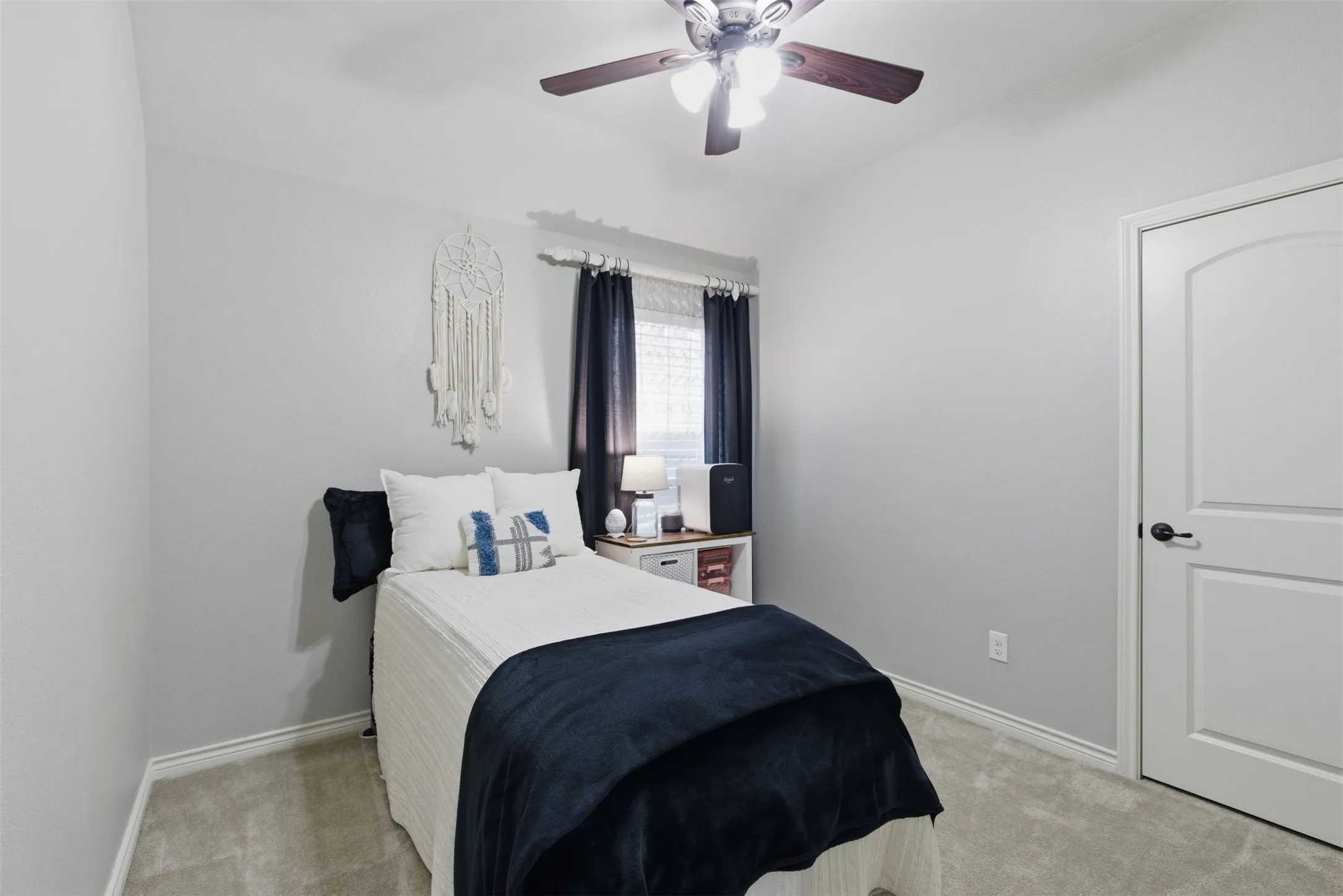 Single Family Residence For Sale in Denton County , 712 Mist Flower Drive, Little Elm, Texas 75068, 3 Bedroom, 2 Bathroom, 2 Garage spaces, 1,635 Sqft, built in 2015, mls#21286646, Real Estate Agent in Little Elm, Homes For Sale in Denton county, Homes For Sale in Little Elm, Realtor in Little Elm Texas, Real Estate Brokerage Independent Realty Texas, Luminita Cordes Realtor