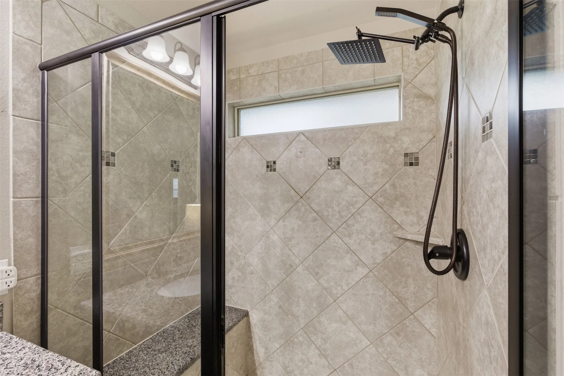 Single Family Residence For Sale in Denton County , 712 Mist Flower Drive, Little Elm, Texas 75068, 3 Bedroom, 2 Bathroom, 2 Garage spaces, 1,635 Sqft, built in 2015, mls#21286646, Real Estate Agent in Little Elm, Homes For Sale in Denton county, Homes For Sale in Little Elm, Realtor in Little Elm Texas, Real Estate Brokerage Independent Realty Texas, Luminita Cordes Realtor