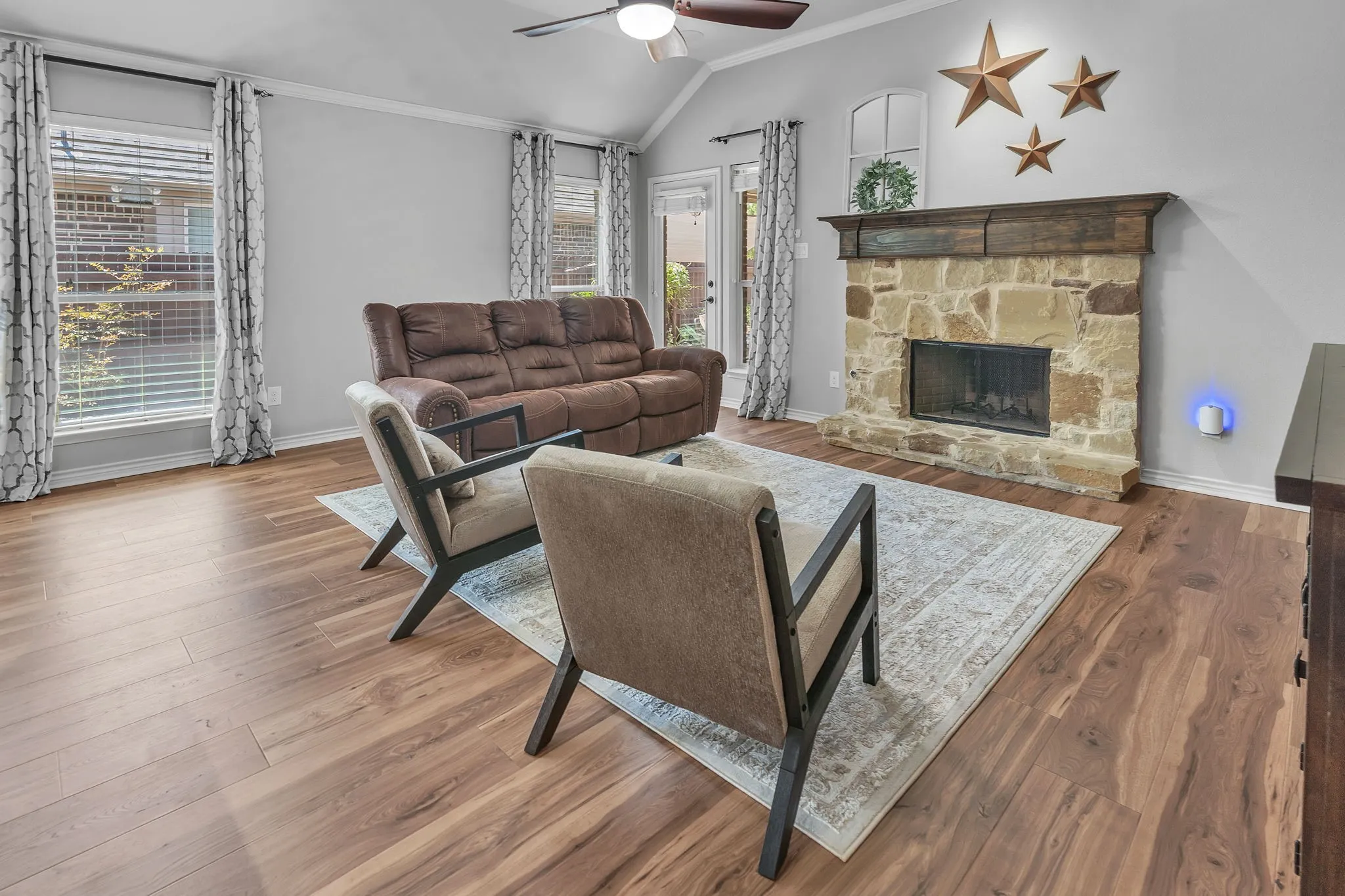 Single Family Residence For Sale in Denton County , 712 Mist Flower Drive, Little Elm, Texas 75068, 3 Bedroom, 2 Bathroom, 2 Garage spaces, 1,635 Sqft, built in 2015, mls#21286646, Real Estate Agent in Little Elm, Homes For Sale in Denton county, Homes For Sale in Little Elm, Realtor in Little Elm Texas, Real Estate Brokerage Independent Realty Texas, Luminita Cordes Realtor