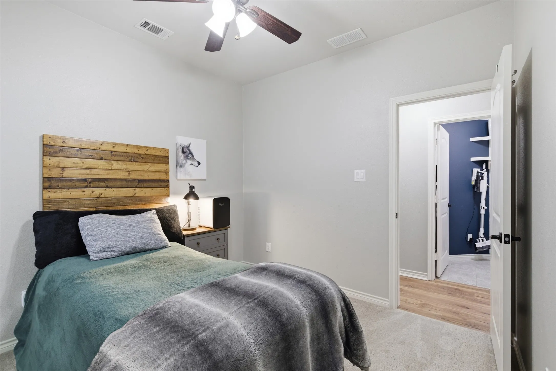 Single Family Residence For Sale in Denton County , 712 Mist Flower Drive, Little Elm, Texas 75068, 3 Bedroom, 2 Bathroom, 2 Garage spaces, 1,635 Sqft, built in 2015, mls#21286646, Real Estate Agent in Little Elm, Homes For Sale in Denton county, Homes For Sale in Little Elm, Realtor in Little Elm Texas, Real Estate Brokerage Independent Realty Texas, Luminita Cordes Realtor