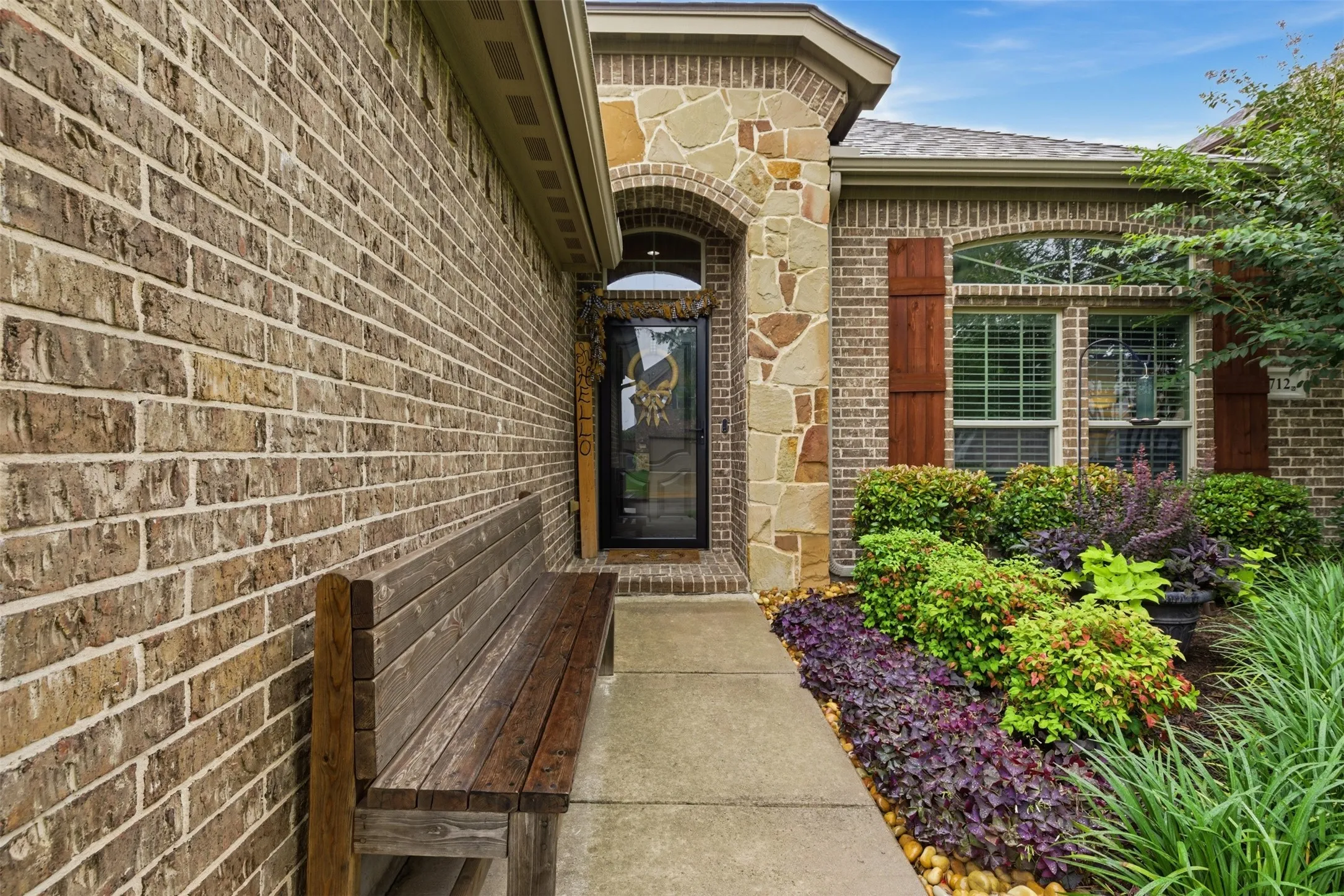 Single Family Residence For Sale in Denton County , 712 Mist Flower Drive, Little Elm, Texas 75068, 3 Bedroom, 2 Bathroom, 2 Garage spaces, 1,635 Sqft, built in 2015, mls#21286646, Real Estate Agent in Little Elm, Homes For Sale in Denton county, Homes For Sale in Little Elm, Realtor in Little Elm Texas, Real Estate Brokerage Independent Realty Texas, Luminita Cordes Realtor